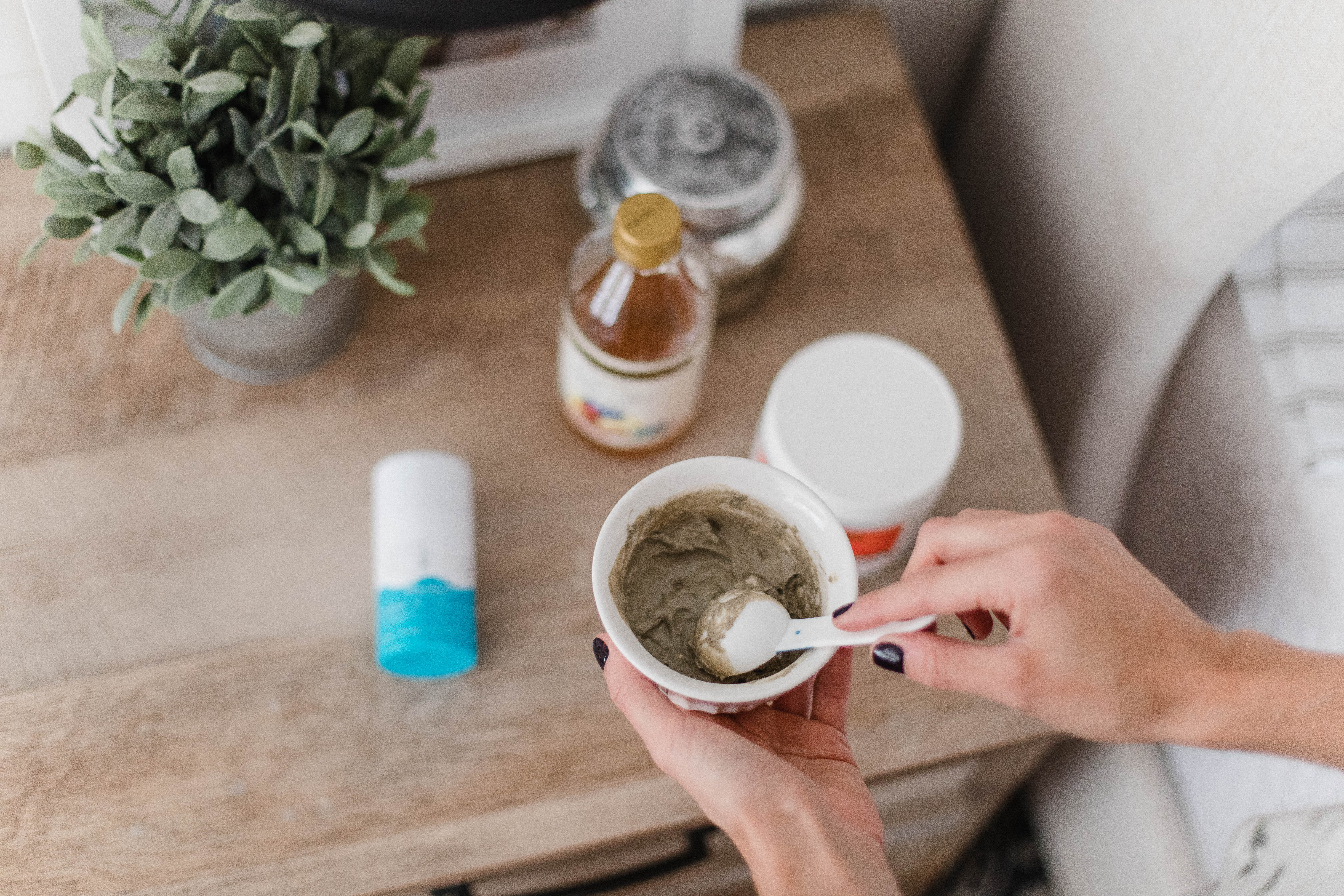 Connecticut life and style blogger Lauren McBride shares How to Detox Your Armpits before switching to an all natural deodorant. 