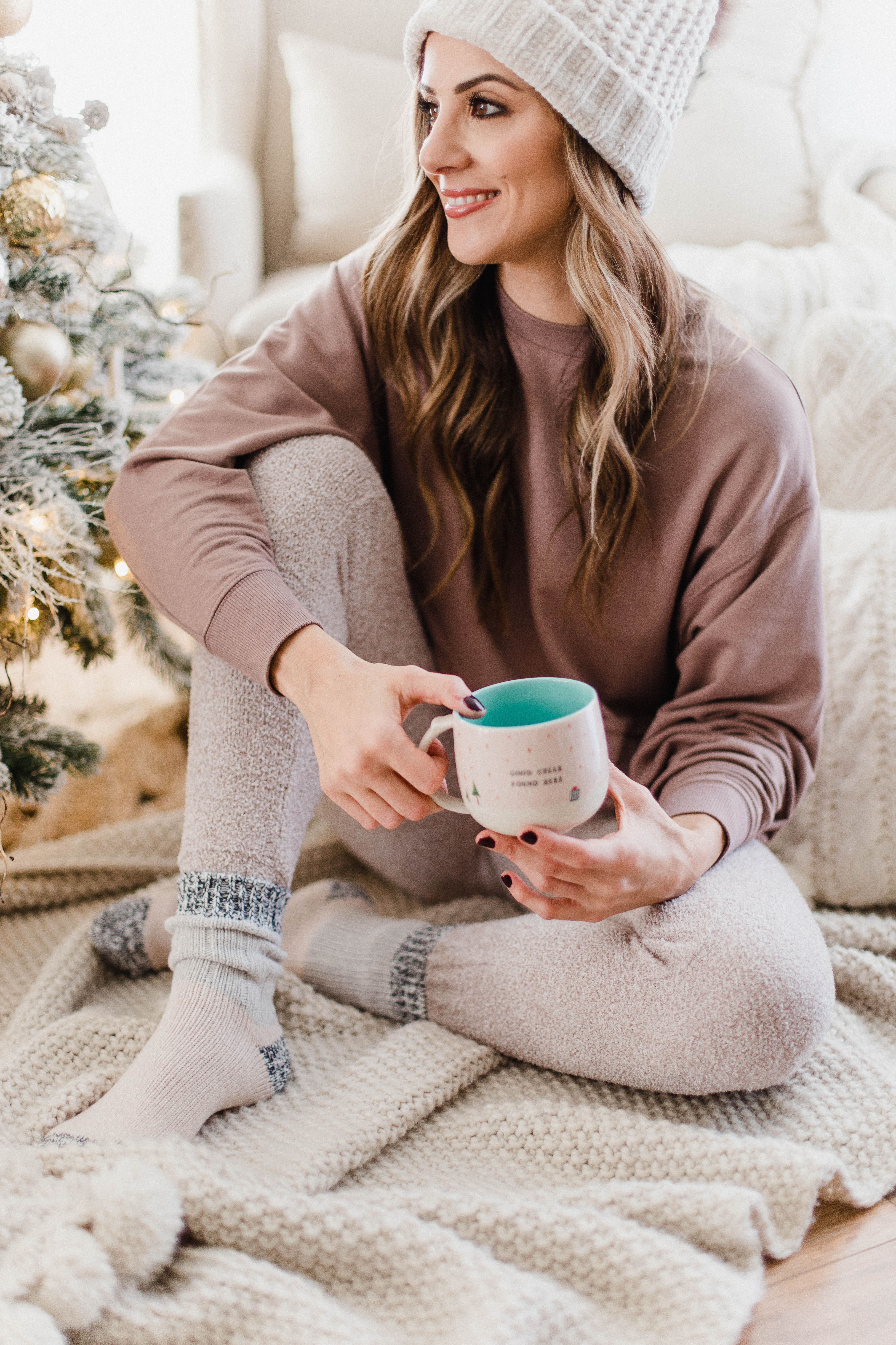 Connecticut life and style blogger Lauren McBride shares some cozy holiday loungewear and where to find it during Express's Black Friday Sale.