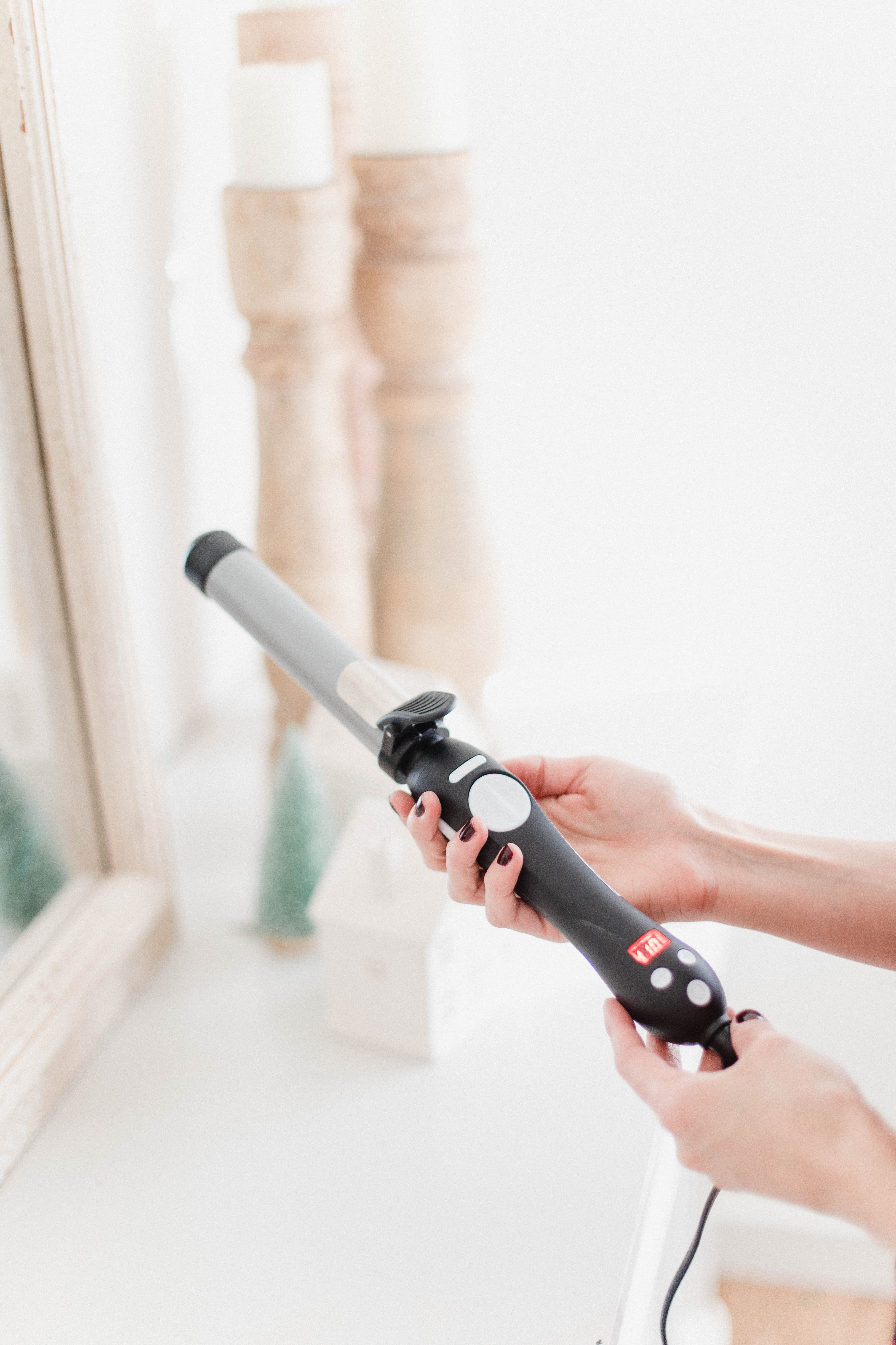 Connecticut life and style blogger Lauren McBride shares her Beachwaver Review and her thoughts on this user-friendly curling wand.