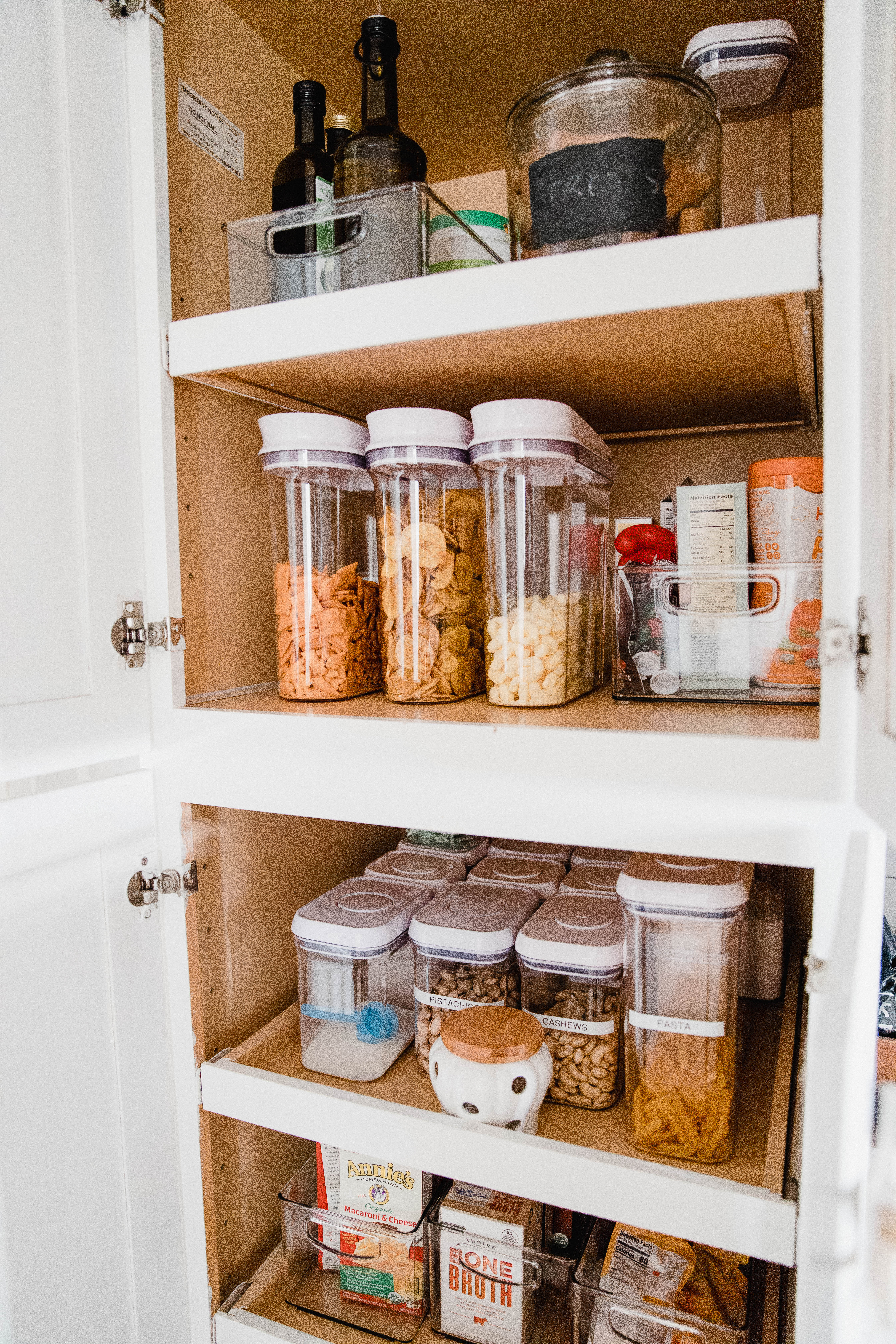 https://laurenmcbrideblog.com/wp-content/uploads/2019/01/Organizing-Tips-Tricks-2.jpg