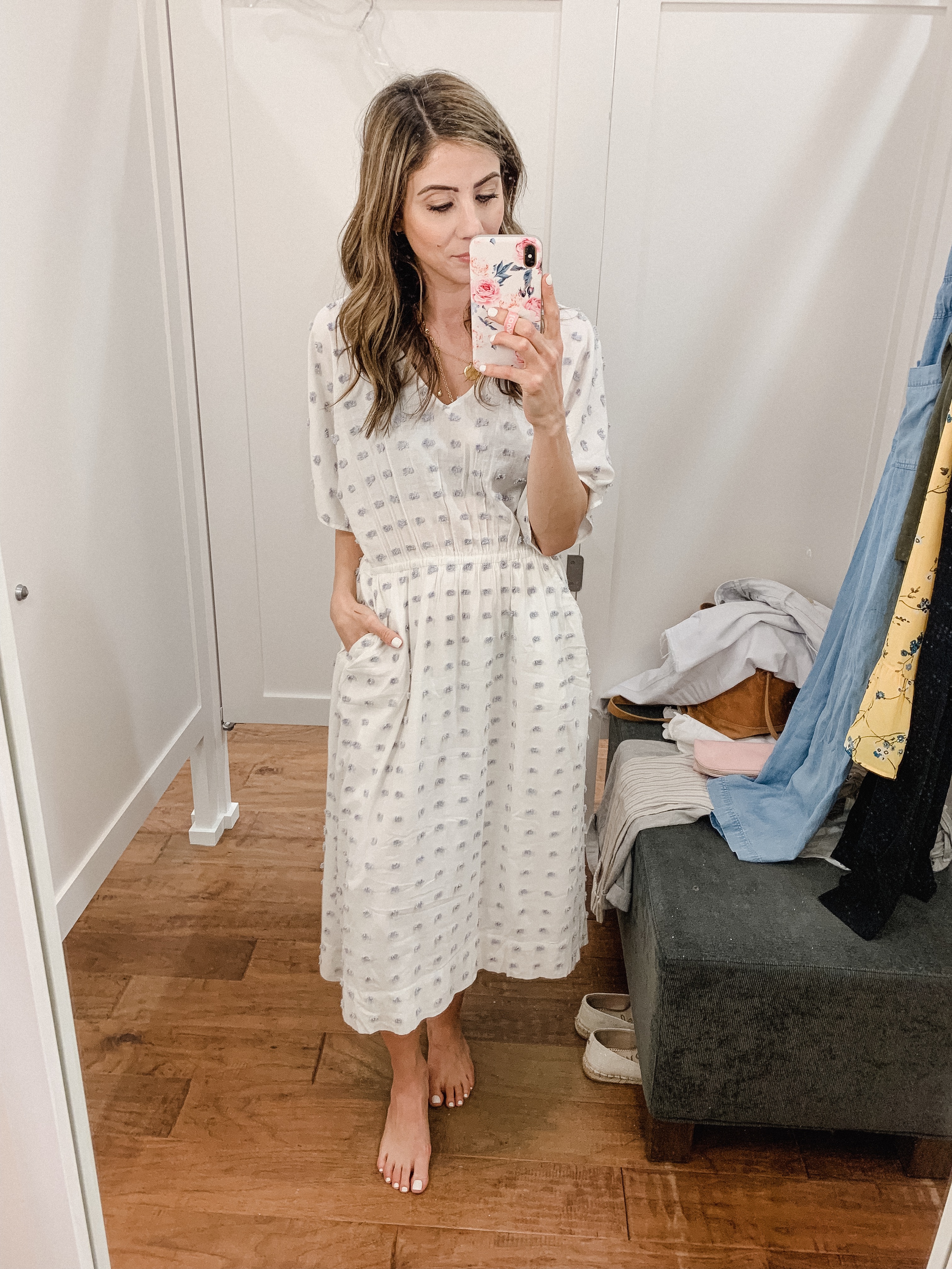 Connecticut life and style blogger Lauren McBride shares a LOFT try on and friends and family sale details. 