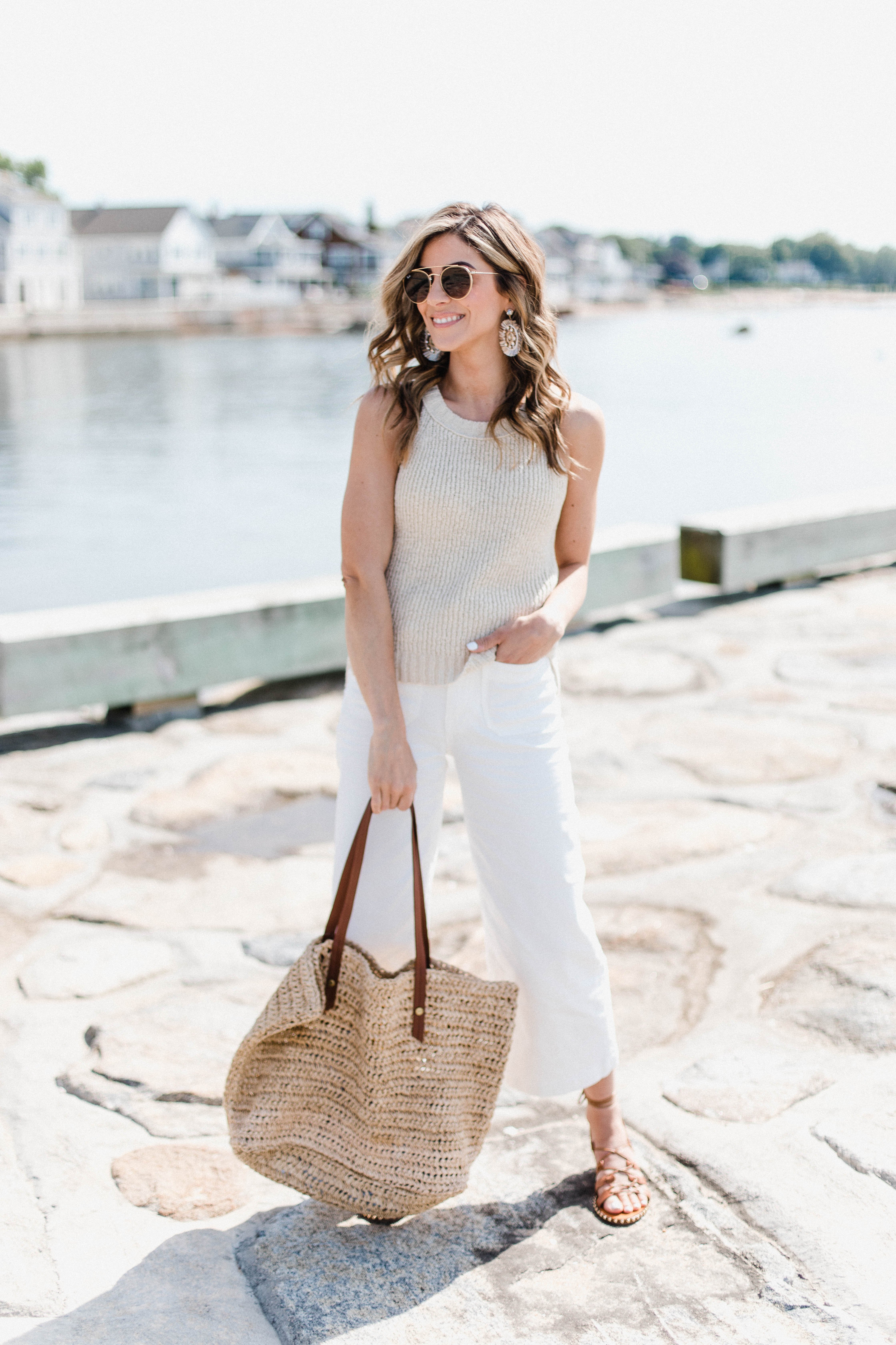 Connecticut life and style blogger Lauren McBride shares Summer Essentials with J.Crew featuring a complete head to toe outfit with versatile wardrobe items.