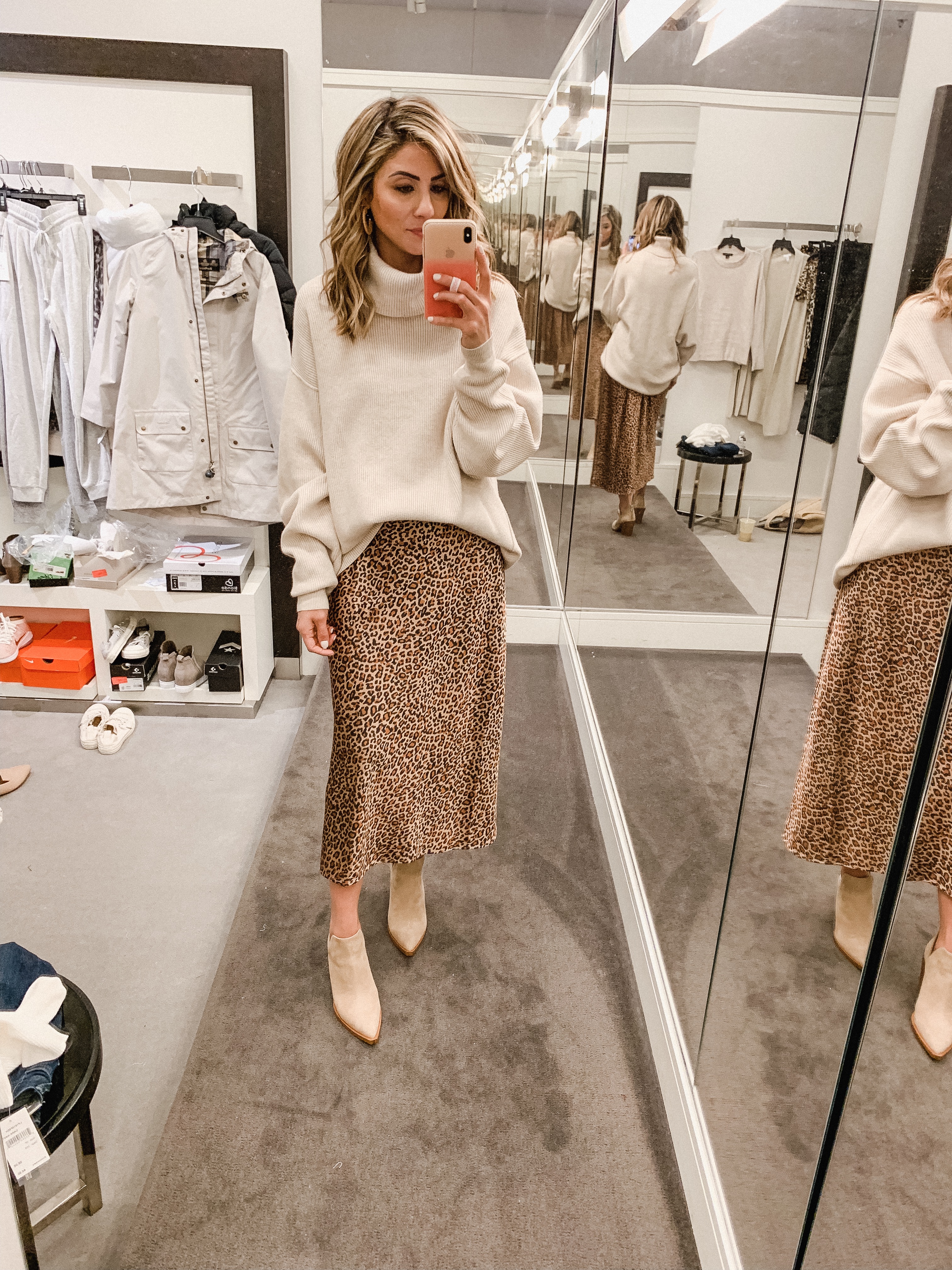 Connecticut based life and style blogger Lauren McBride shares her Nordstrom Anniversary Sale 2019 picks, including fashion, home, beauty, and kids items.