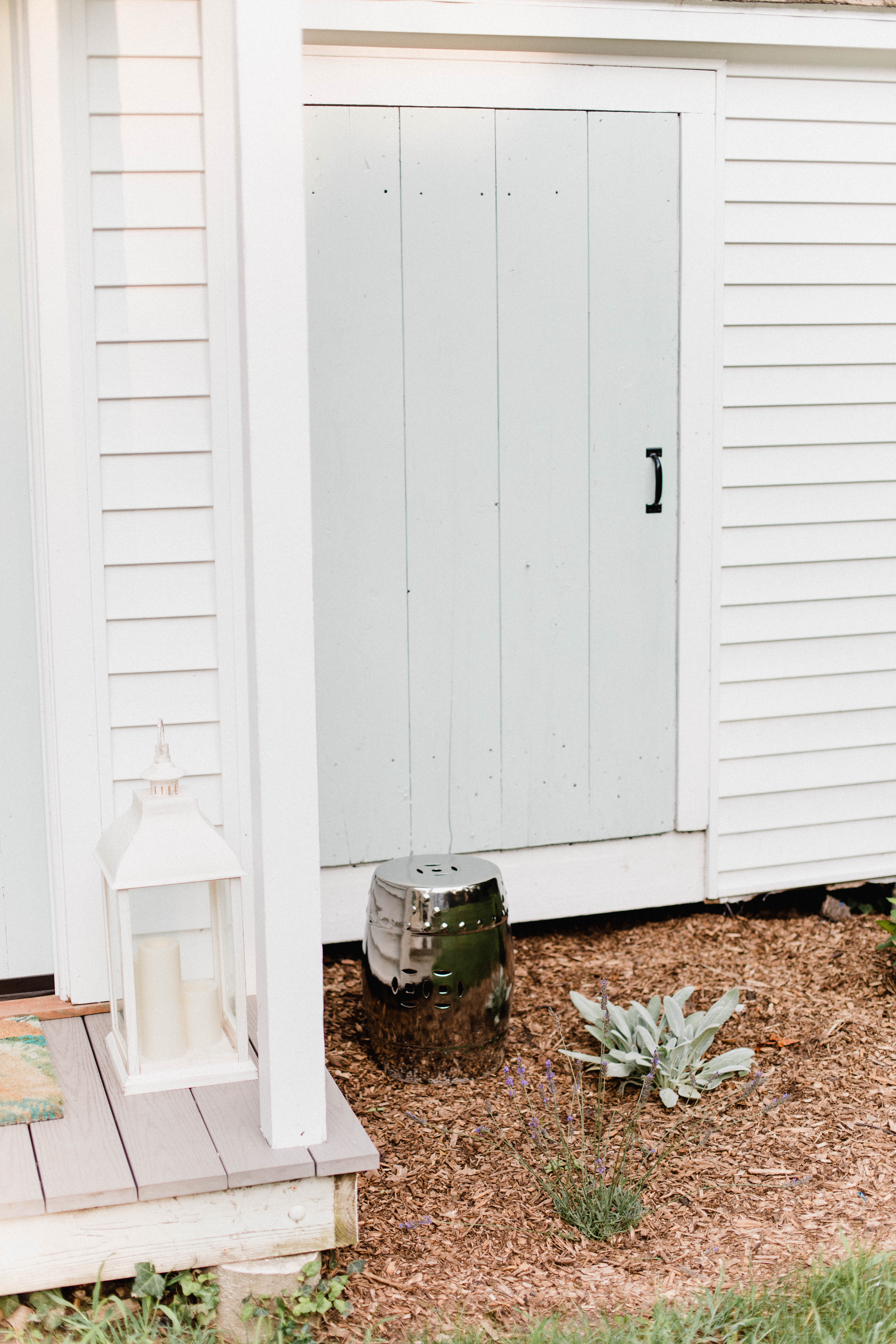 Connecticut life and style blogger Lauren McBride shares her She Shed Outdoor Decor including budget-friendly finds from eBay to add curb appeal. 