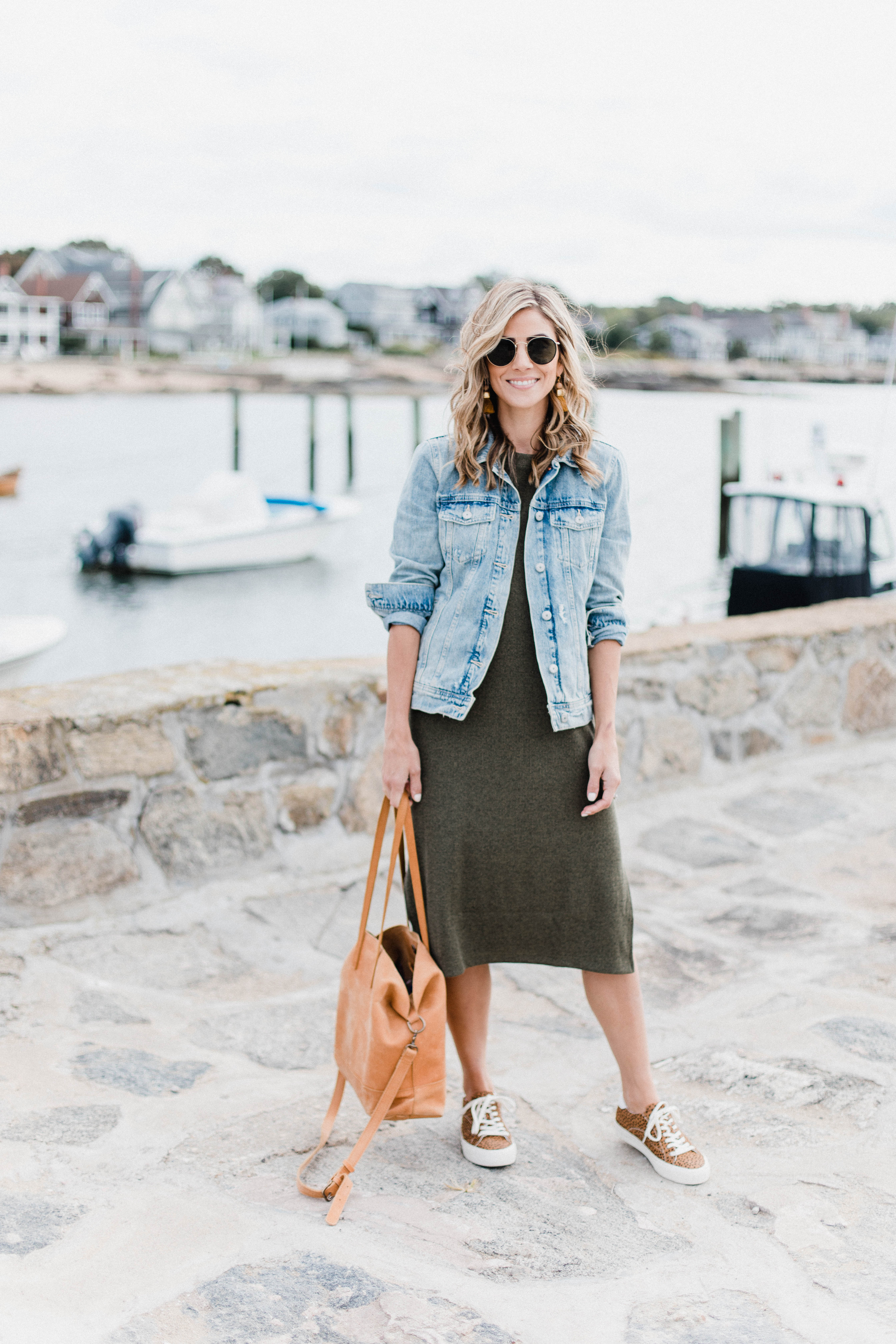 Connecticut life and style blogger Lauren McBride shares her weekly Instagram stories round up featuring coupon codes, exclusive deals, and topics discussed during the week.