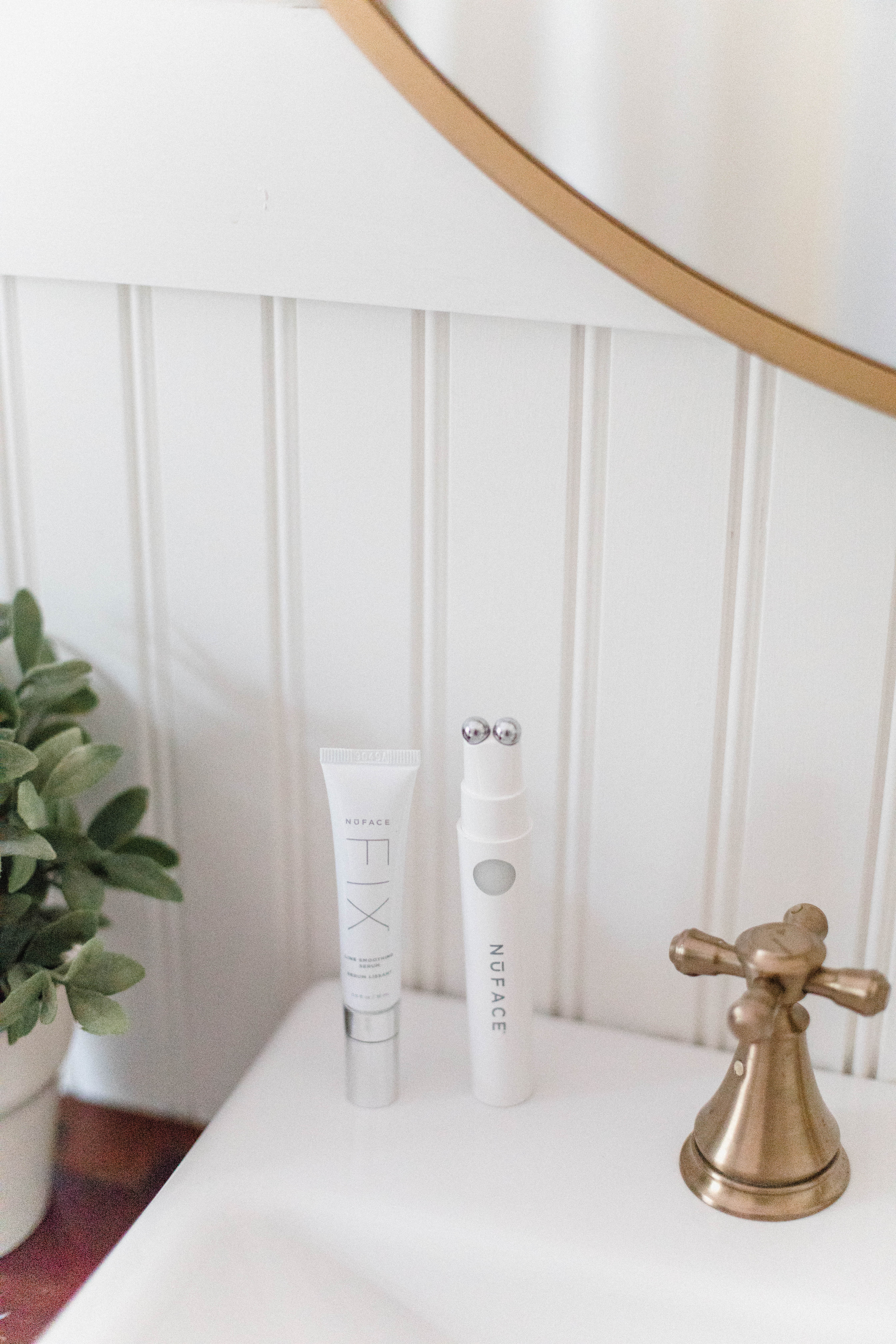 Connecticut life and style blogger Lauren McBride shares how to use the NuFACE FIX and benefits of microcurrent therapy.