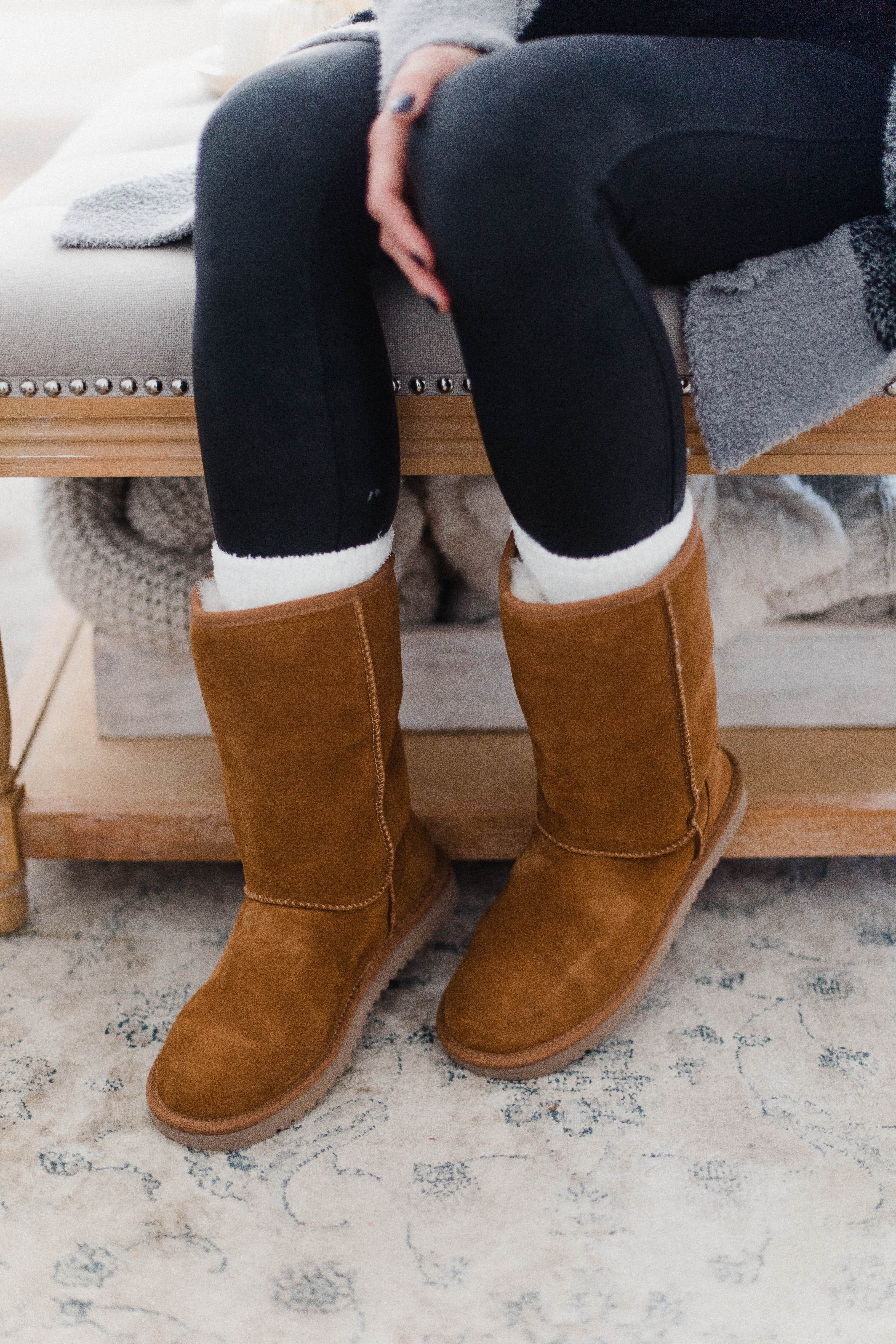 Connecticut life and style blogger Lauren McBride shares her Holiday Gift Guide for Cozy gifts, featuring Barefoot Dreams, Muk Luks, and more.