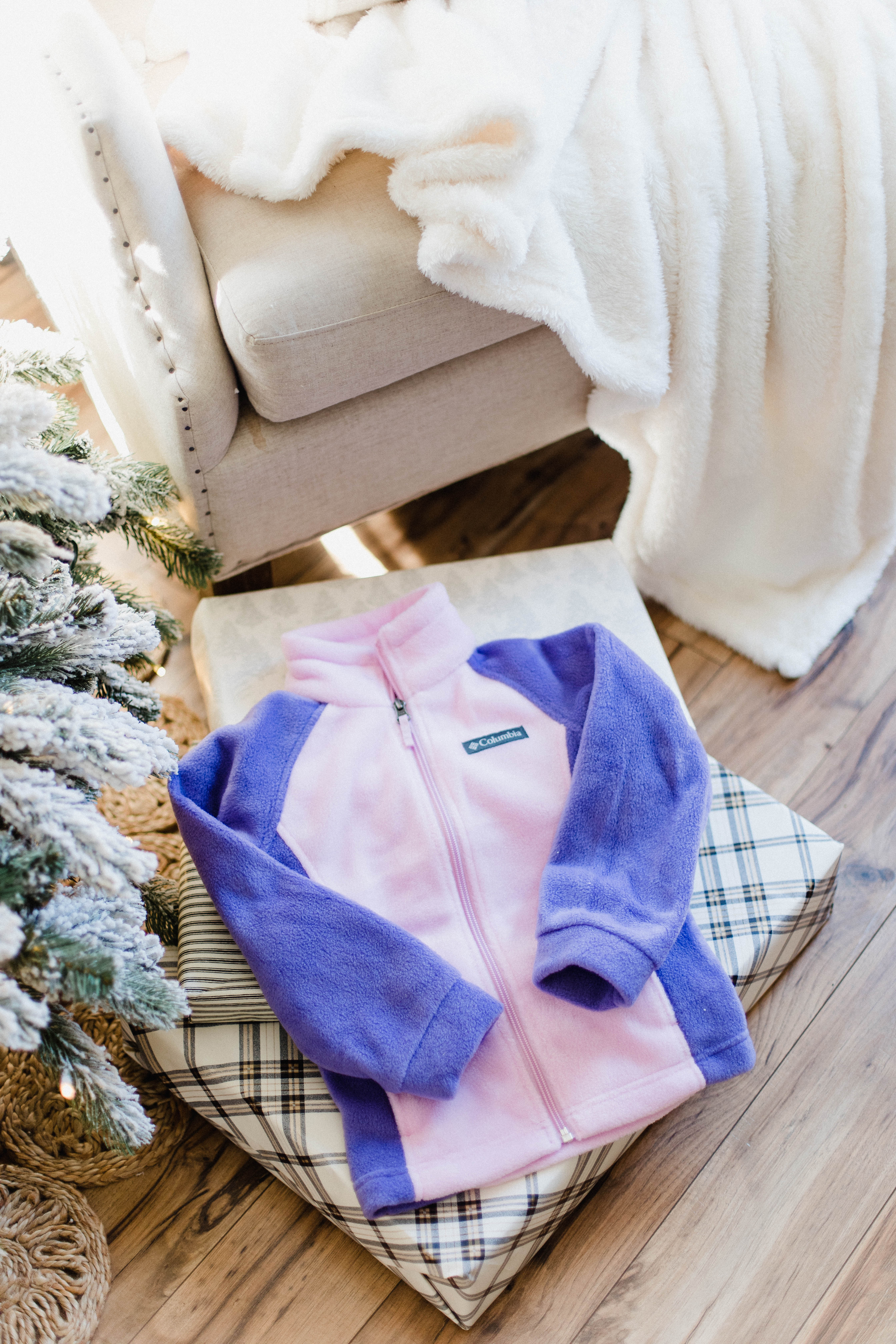 Connecticut life and style blogger Lauren McBride shares a holiday gift guide featuring gifts for everyone available at Kohl's.