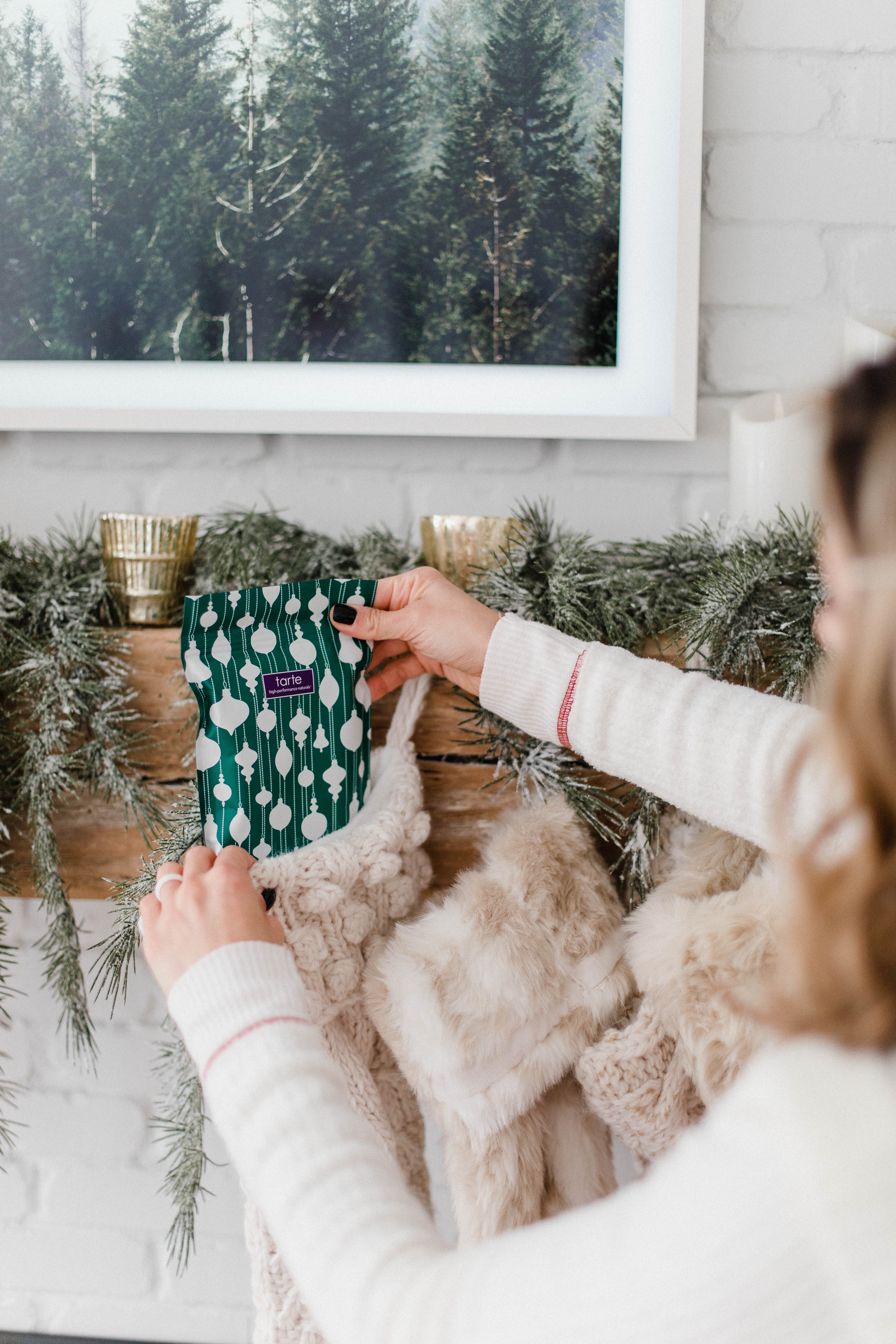 Connecticut life and style blogger Lauren McBride shares last minute beauty stocking stuffer ideas featuring items from QVC.