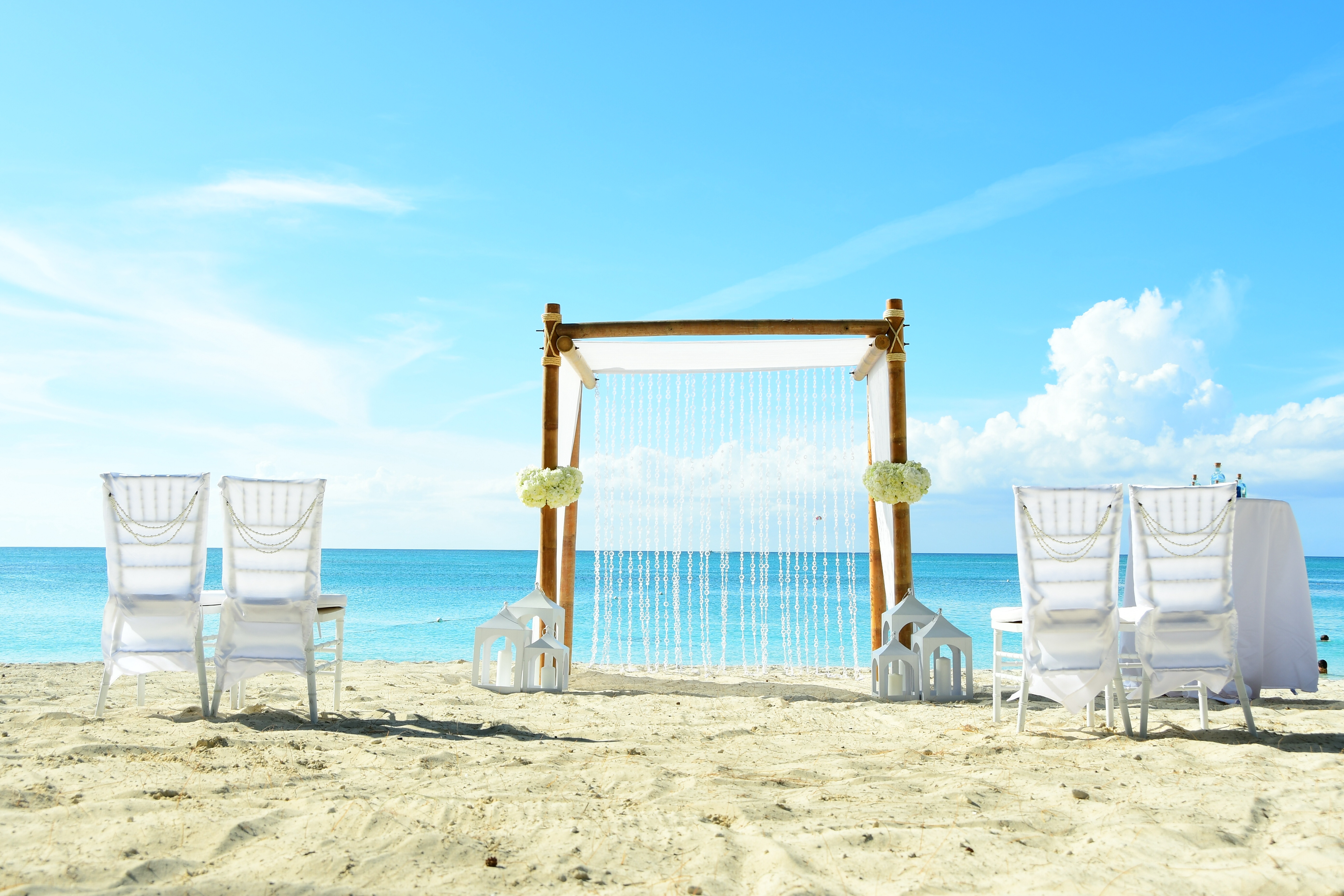 Thinking of renewing your vows? Connecticut life and style blogger Lauren McBride shares about her 10 year vow renewal ceremony at Beaches Turks & Caicos.