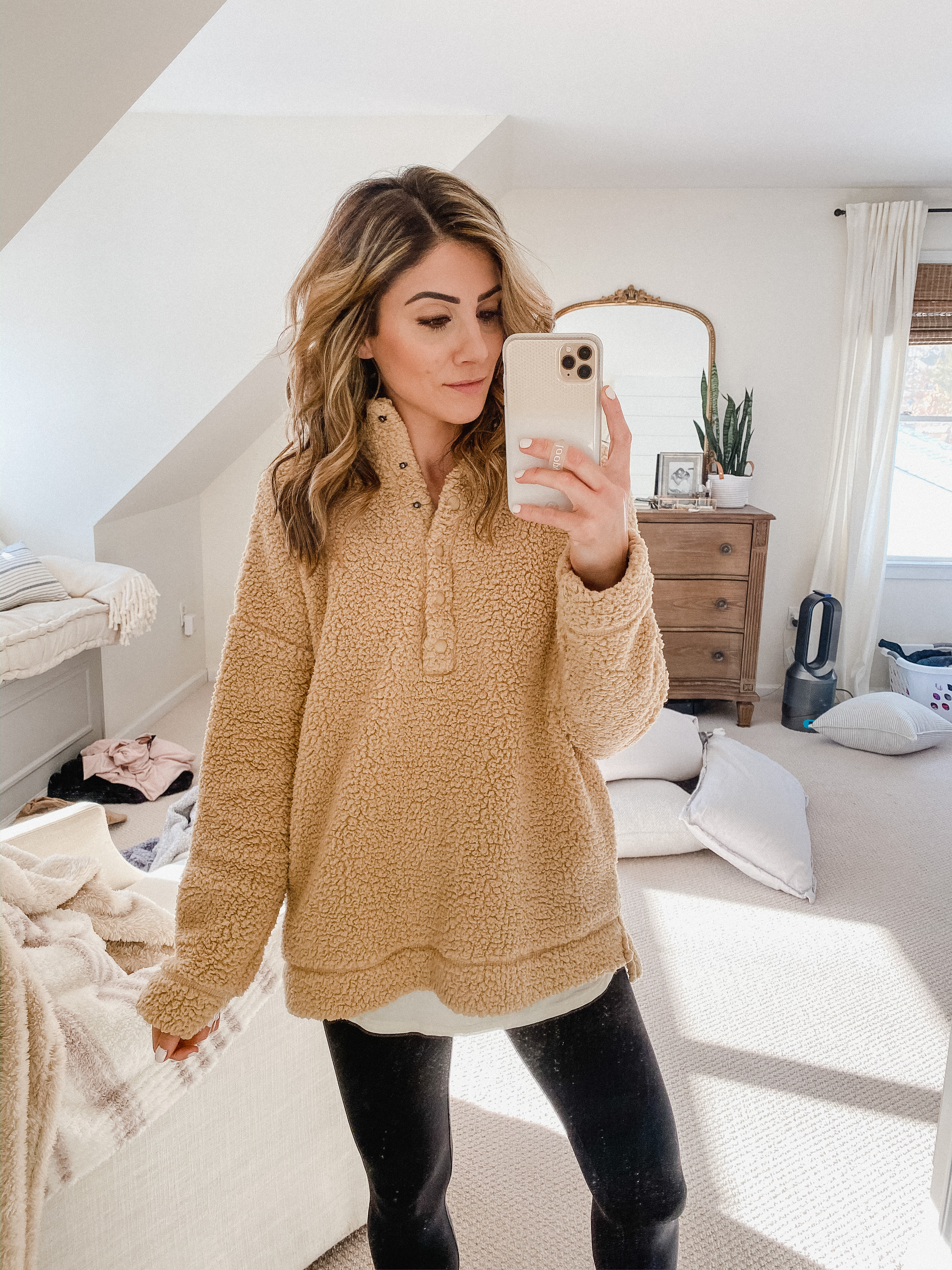 Connecticut life and style blogger Lauren McBride shares a weekly roundup of Instagram story features, new products, and coupon codes.