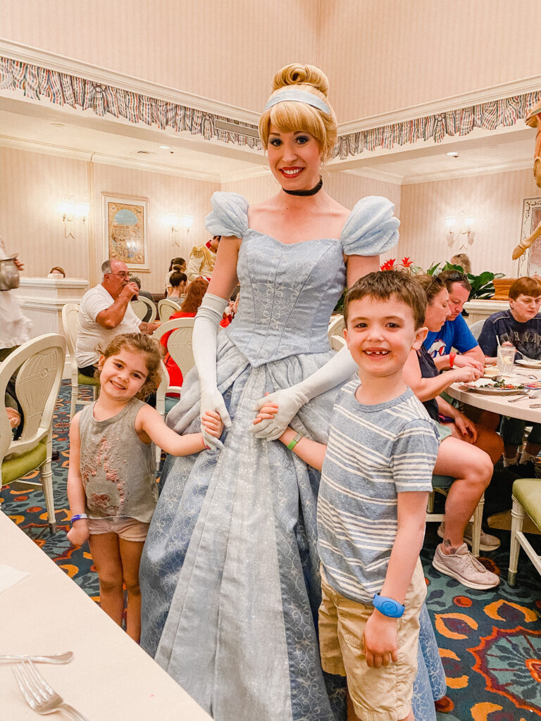 Best Character Dining at Walt Disney World - Lauren McBride