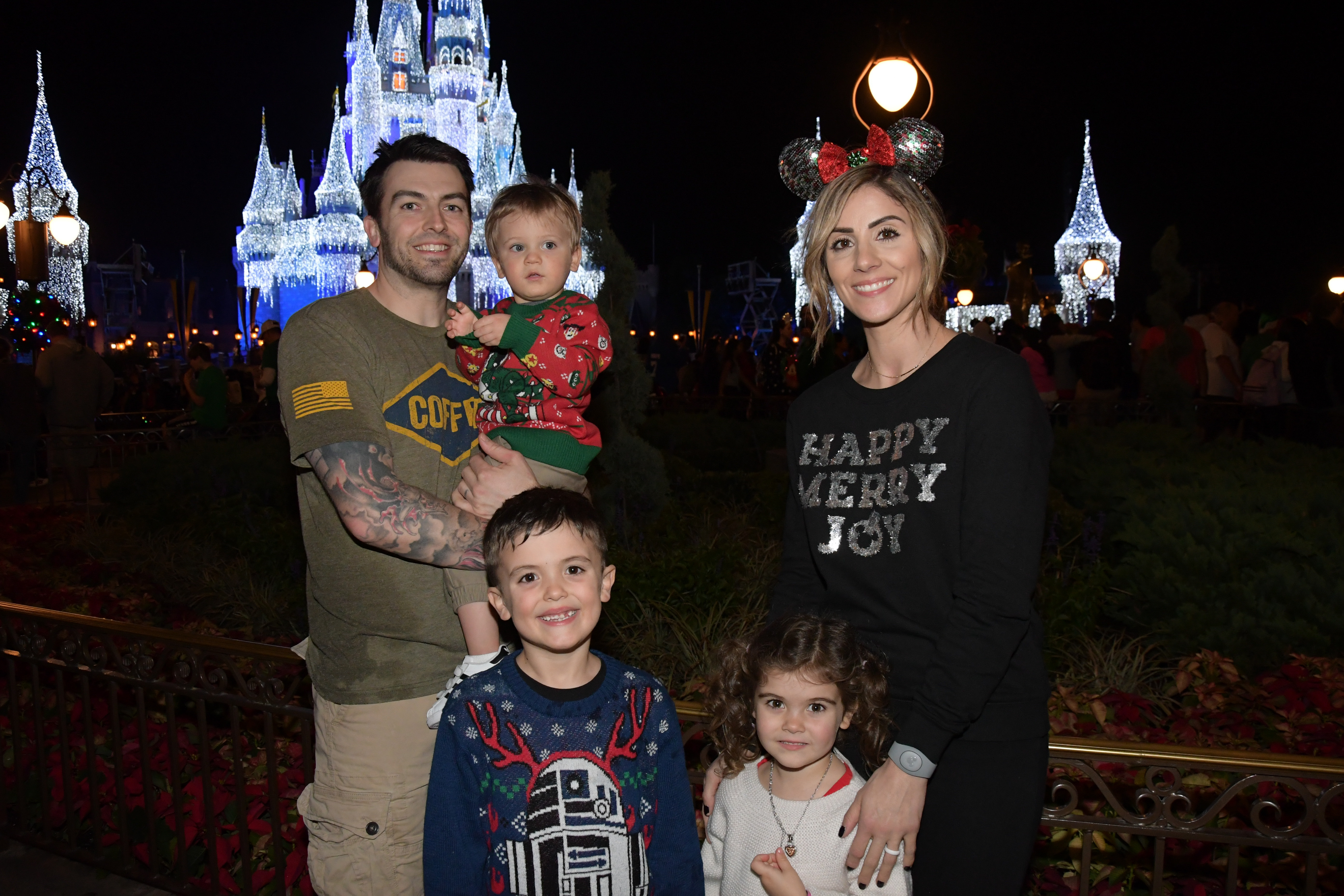 Connecticut life and style blogger Lauren McBride shares about Christmas in Walt Disney World and what to do during the course of your stay.