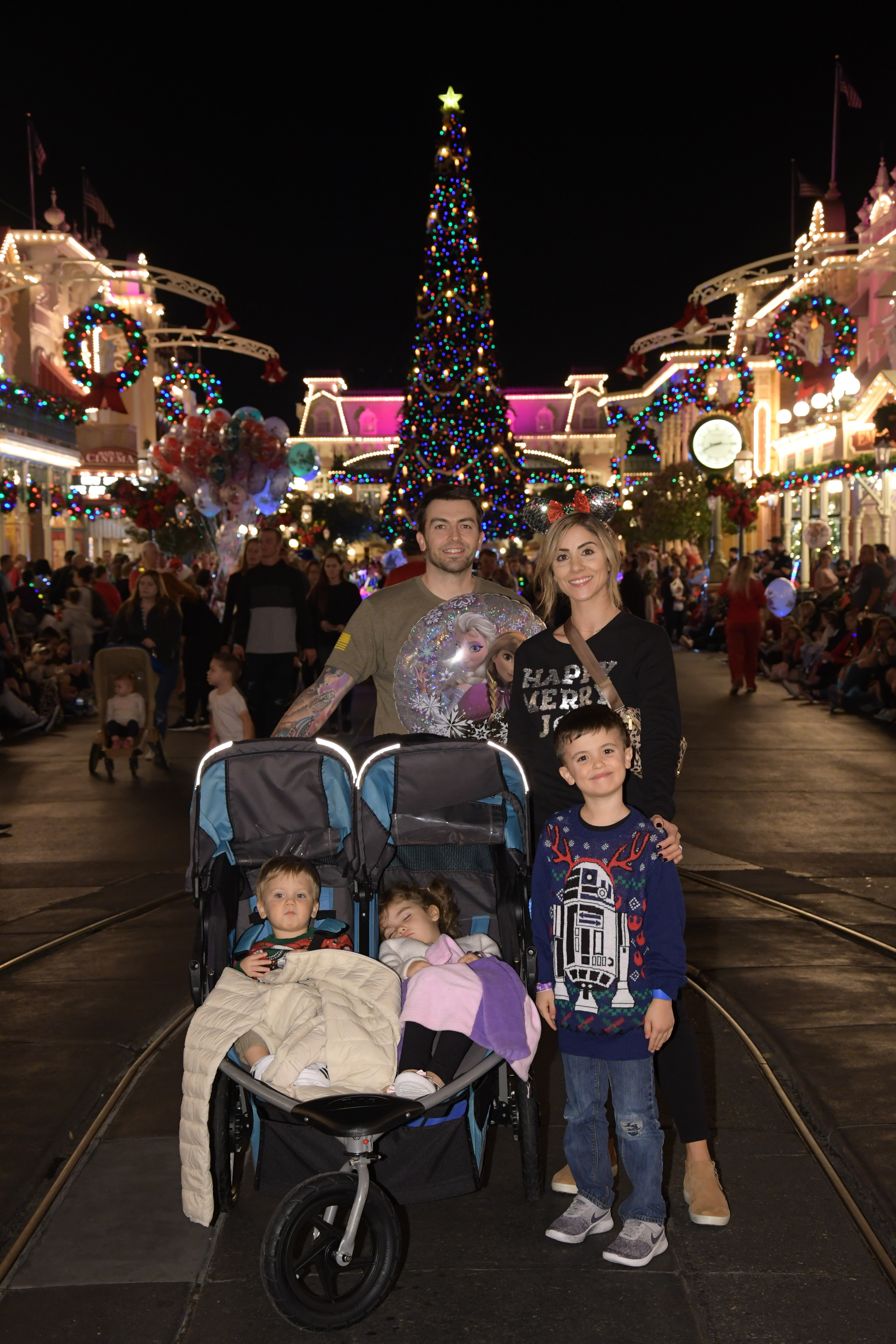 Connecticut life and style blogger Lauren McBride shares about Christmas in Walt Disney World and what to do during the course of your stay.