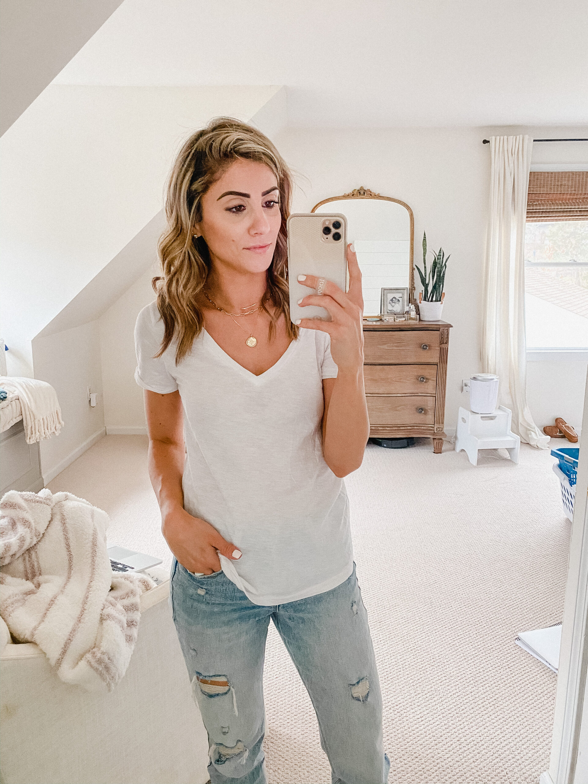 Looking for the Best White T-Shirts? Connecticut life and style blogger Lauren McBride reviews several options to find the best.