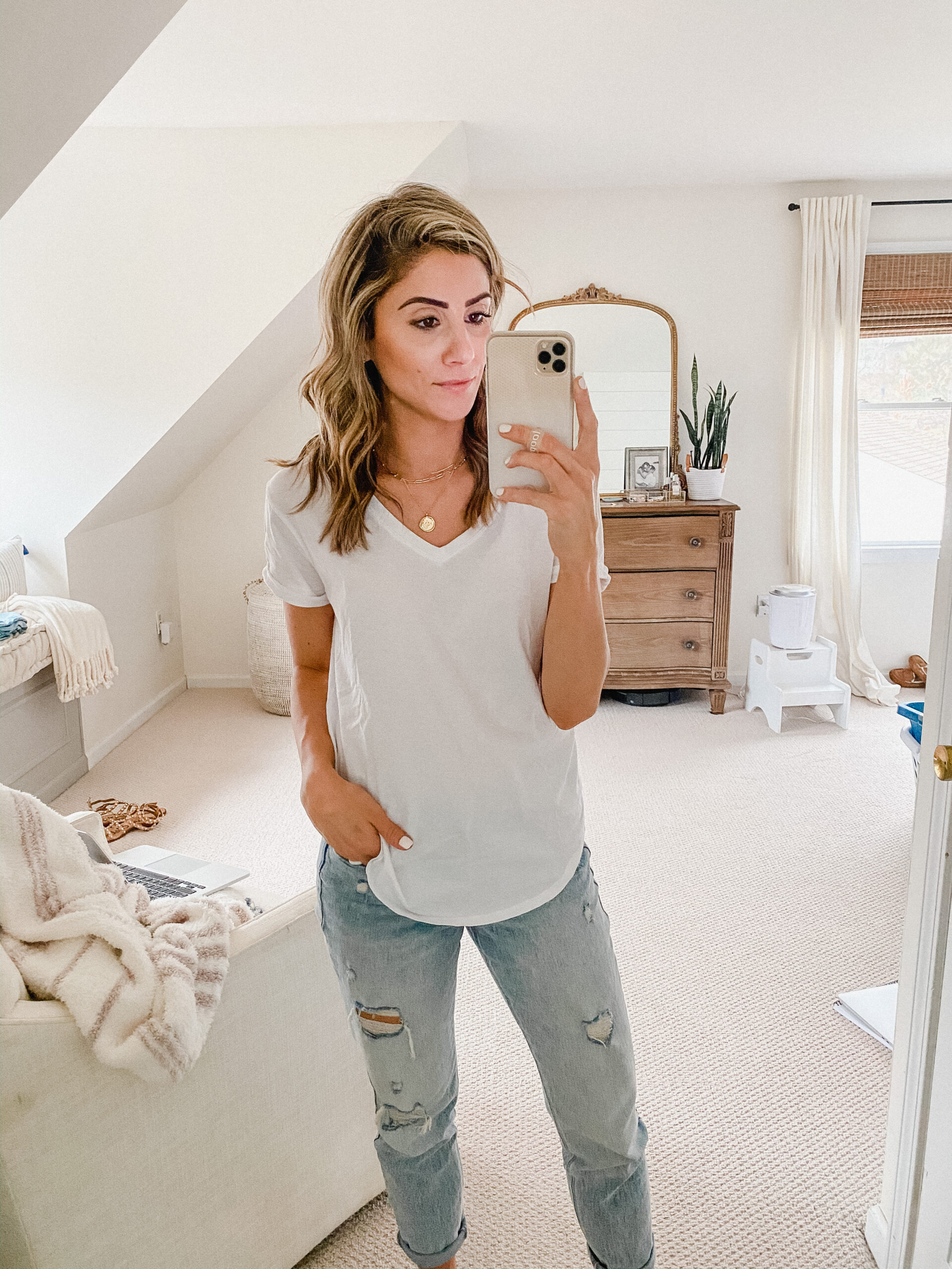 Looking for the Best White T-Shirts? Connecticut life and style blogger Lauren McBride reviews several options to find the best.