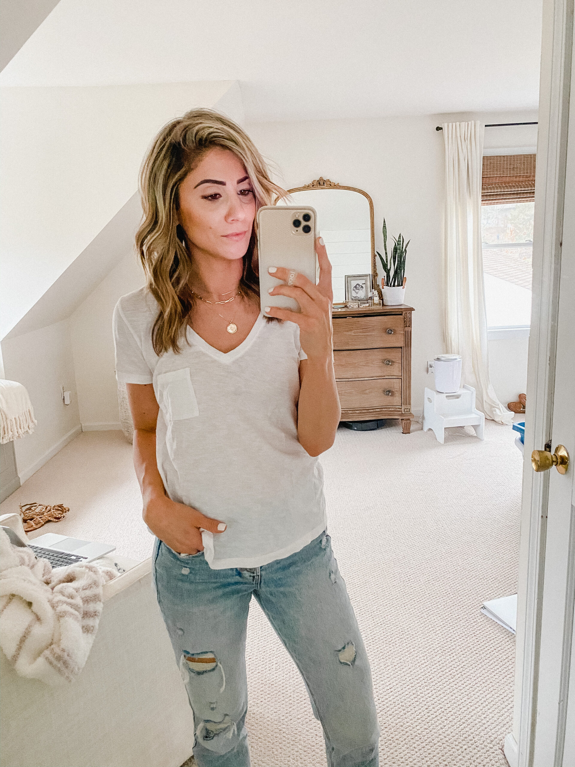 Looking for the Best White T-Shirts? Connecticut life and style blogger Lauren McBride reviews several options to find the best.