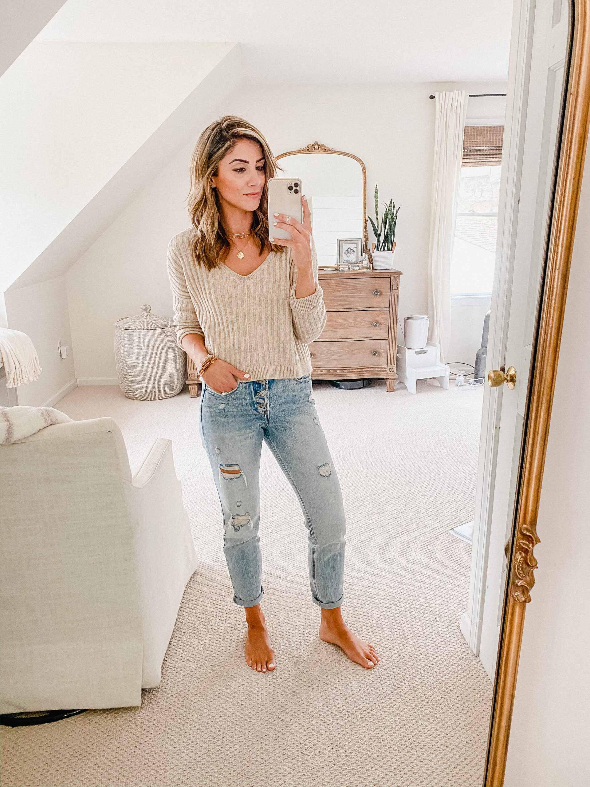 Connecticut life and style blogger Lauren McBride shares her Abercrombie Spring Sale favorites, including tops, pants, loungewear, and more.