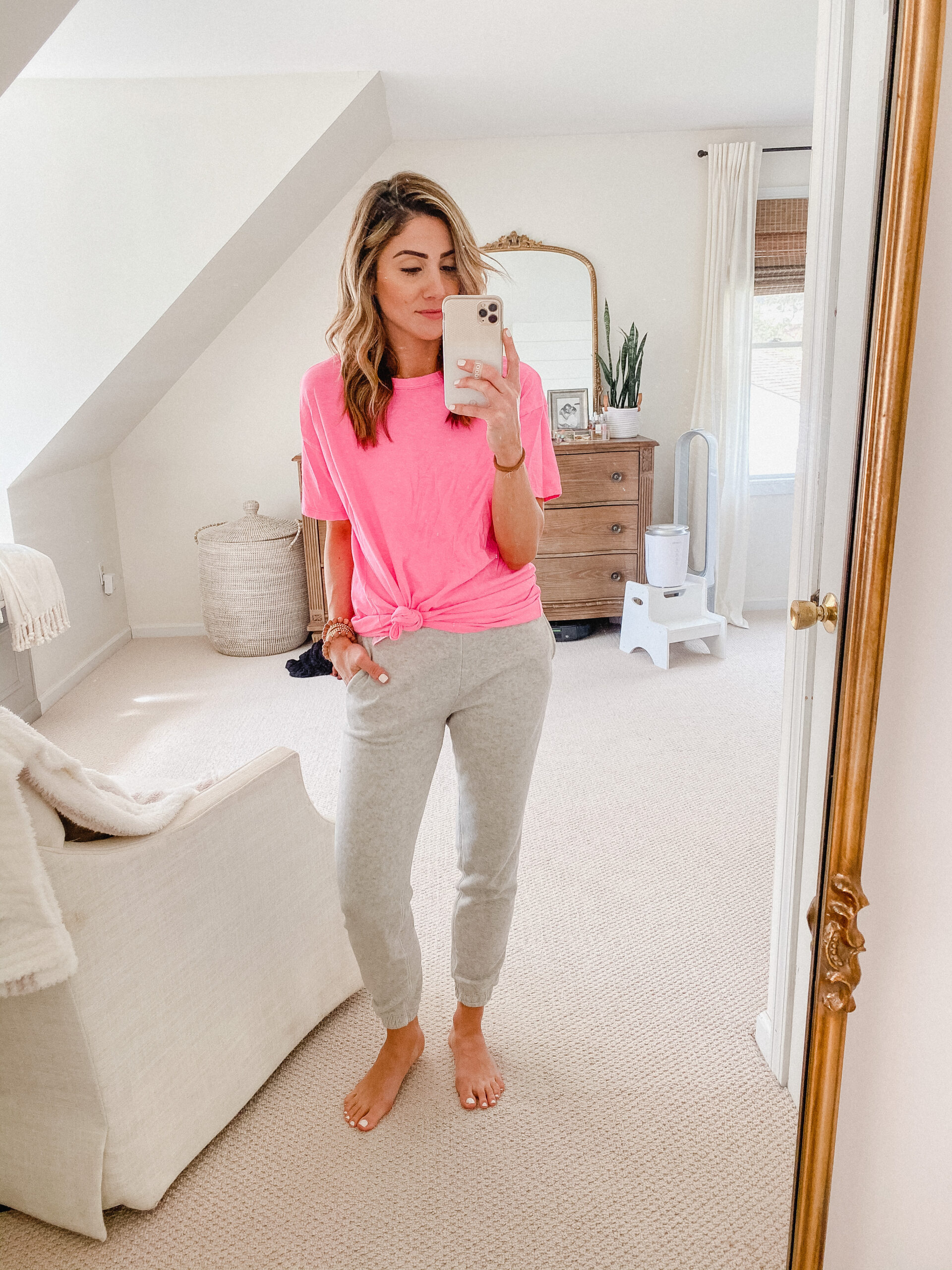 Connecticut life and style blogger Lauren McBride shares another loungewear try on, featuring a variety comfortable clothing options.