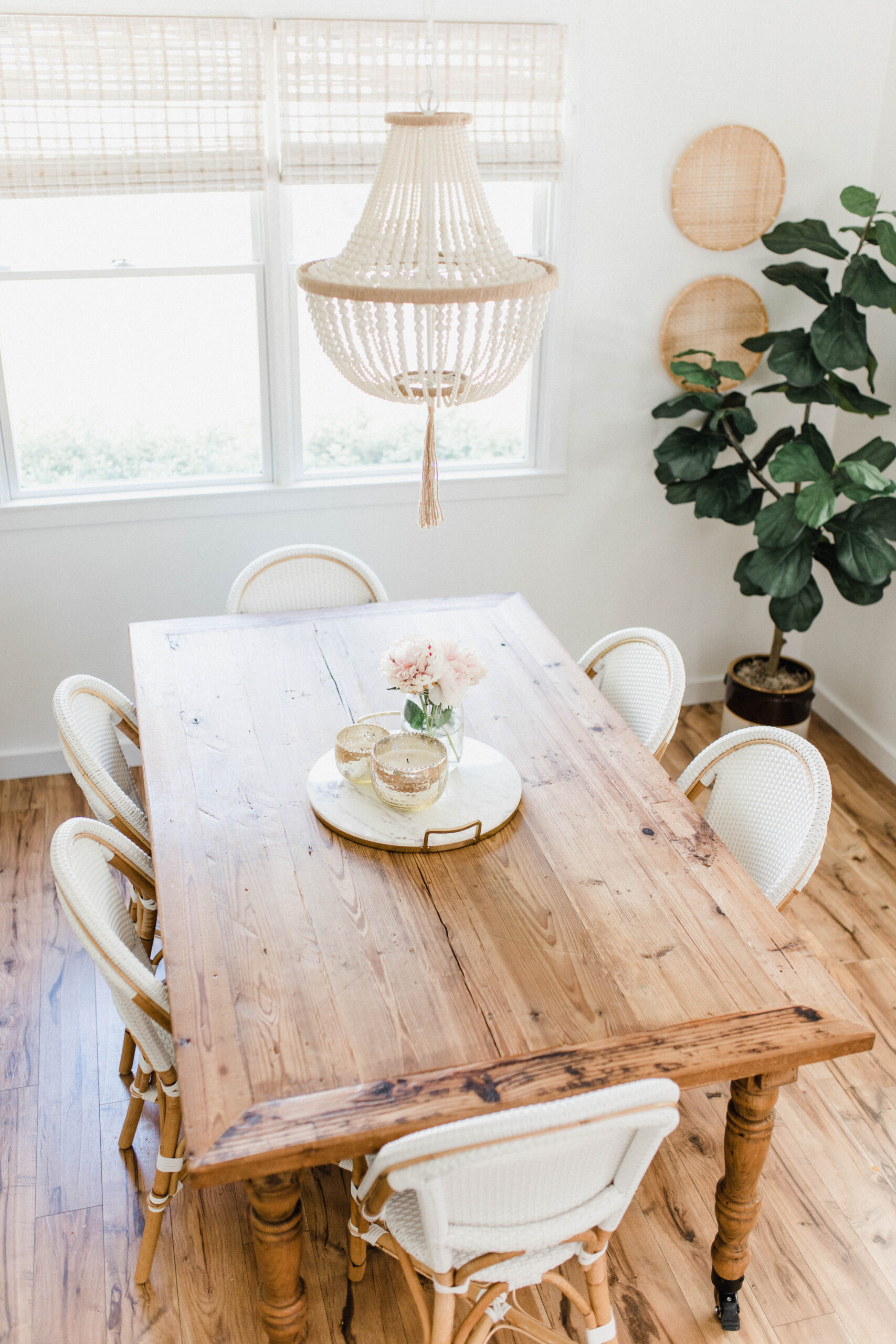 Connecticut life and style blogger Lauren McBride give a peek into her modern coastal dining room, including a source list.