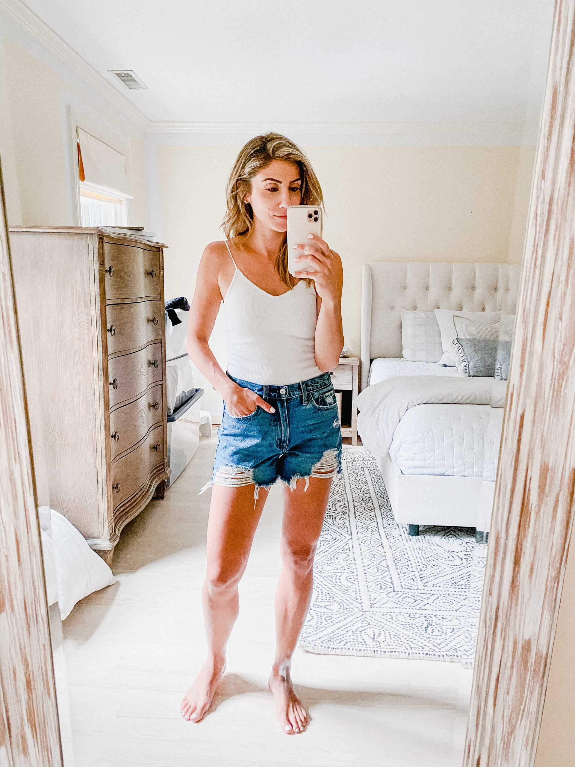 Connecticut life and style blogger Lauren McBride shares a mini Abercrombie & Fitch try on featuring a variety of summer options.