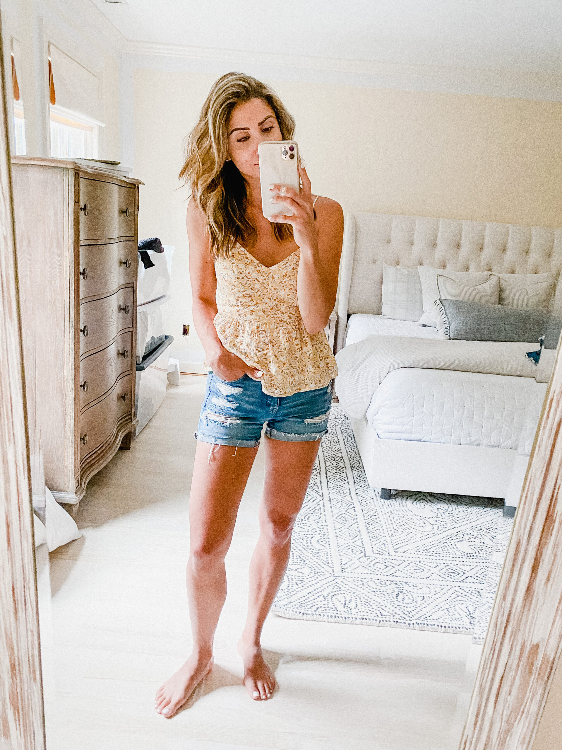 Connecticut life and style blogger Lauren McBride shares a mini Abercrombie & Fitch try on featuring a variety of summer options.