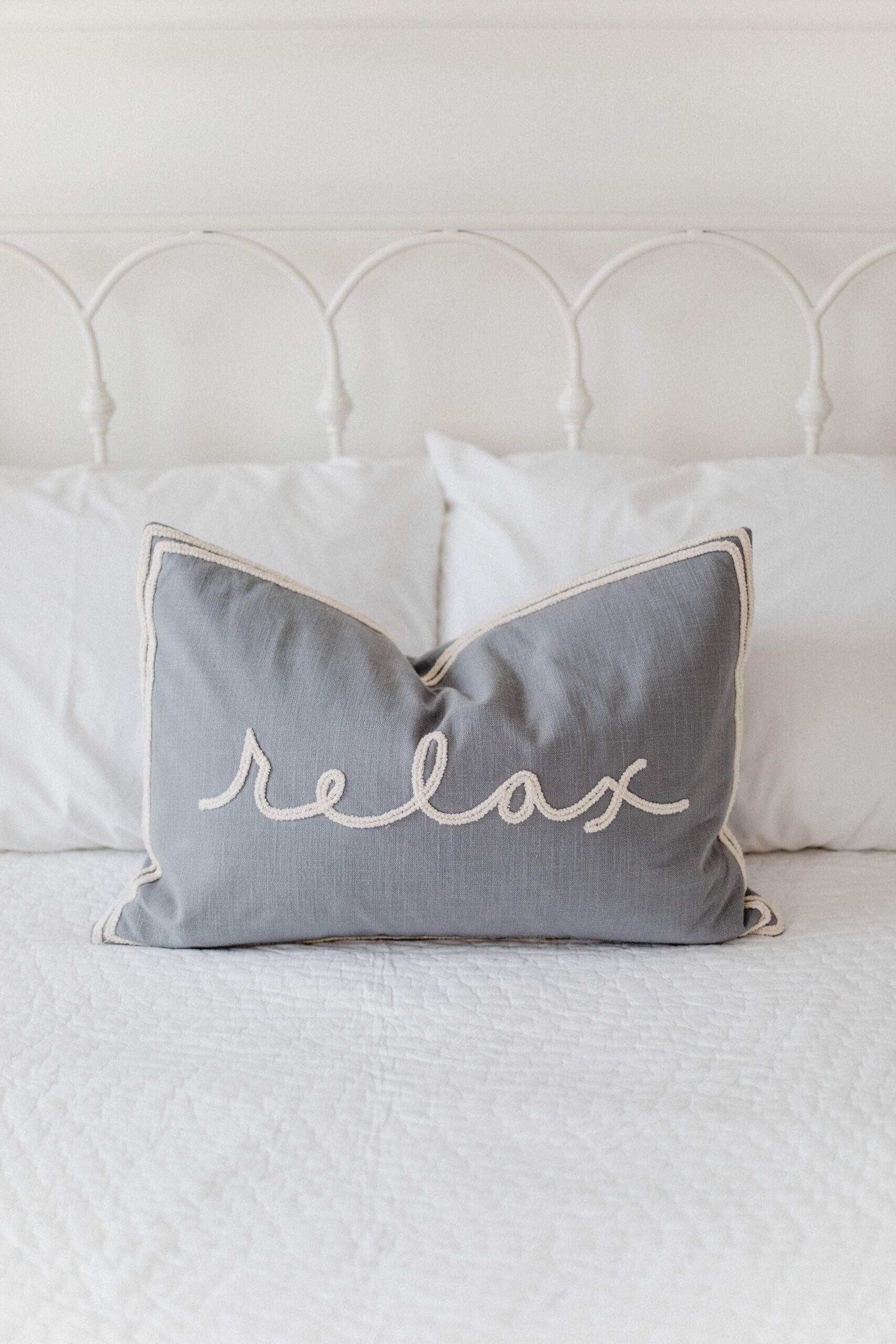 Connecticut life and style blogger Lauren McBride shares a relaxing retreat with her coastal-inspired guest room 