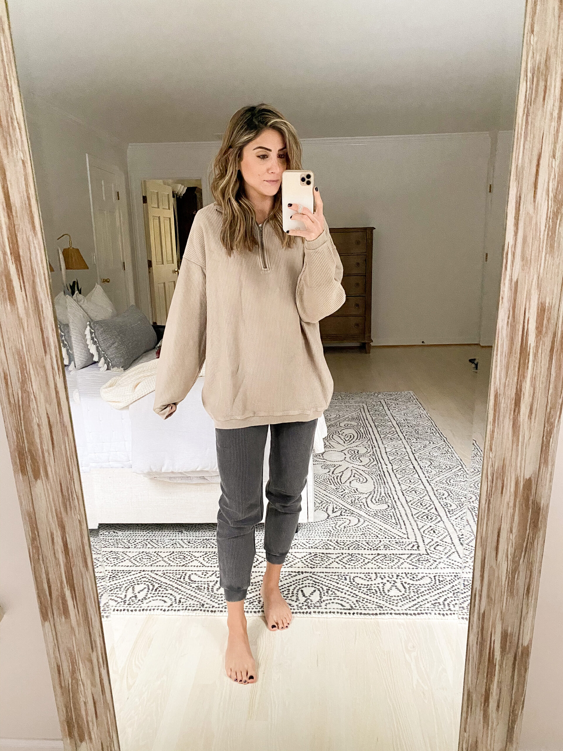 Looking for some cozy options to add to your wardrobe? Connecticut life and style Lauren McBride shares a cozy fall try on.