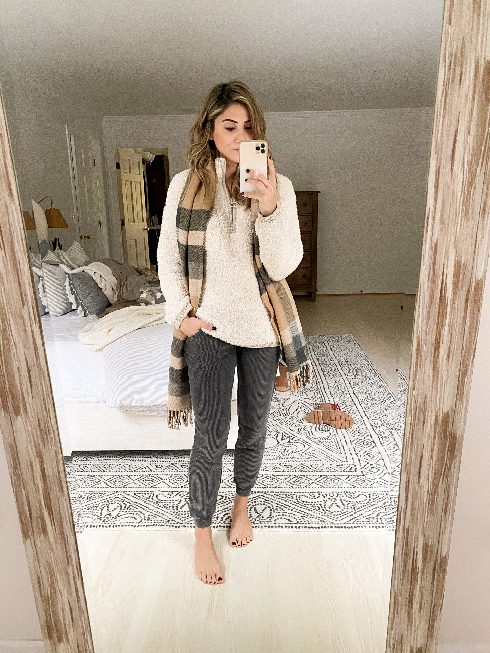 Looking for some cozy options to add to your wardrobe? Connecticut life and style Lauren McBride shares a cozy fall try on.