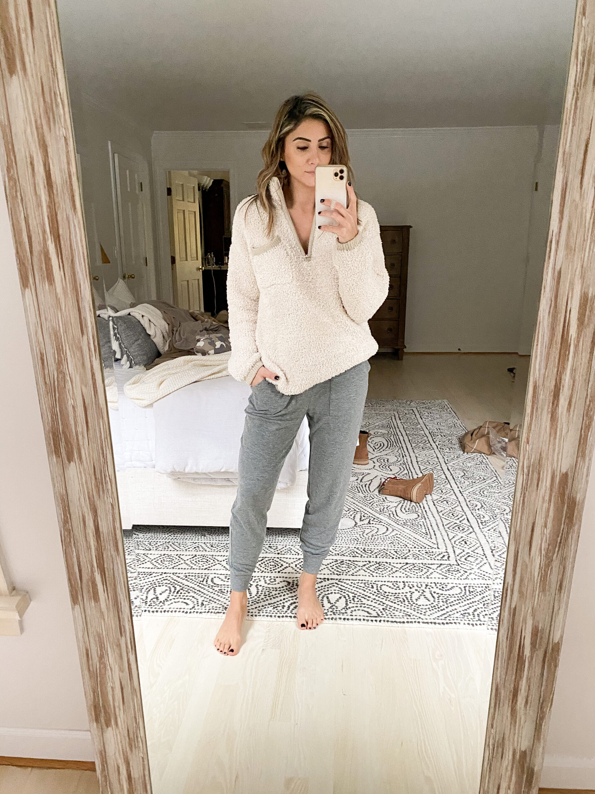 Looking for some cozy options to add to your wardrobe? Connecticut life and style Lauren McBride shares a cozy fall try on.