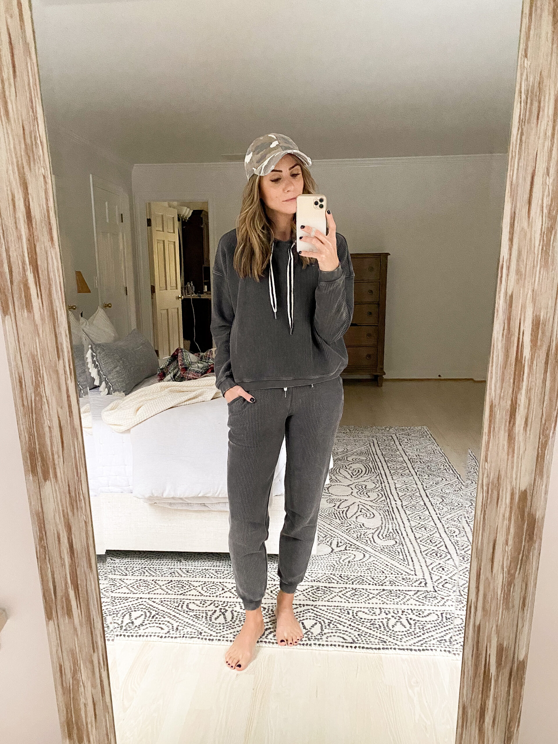 Looking for some cozy options to add to your wardrobe? Connecticut life and style Lauren McBride shares a cozy fall try on.