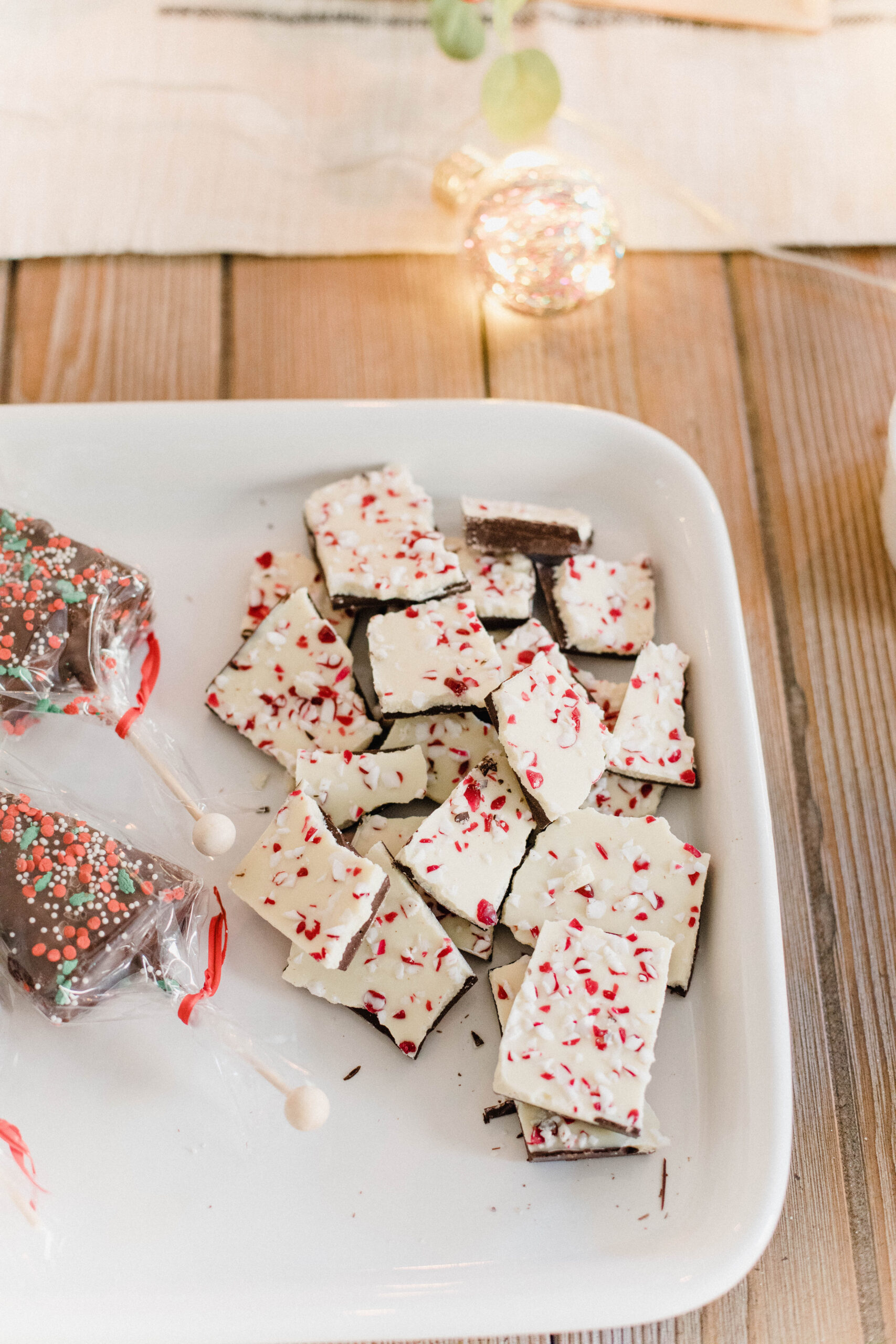 Looking for the perfect holiday hot cocoa bar? Connecticut Lifestyle blogger Lauren McBride is sharing her favorite finds for this festive holiday activity!