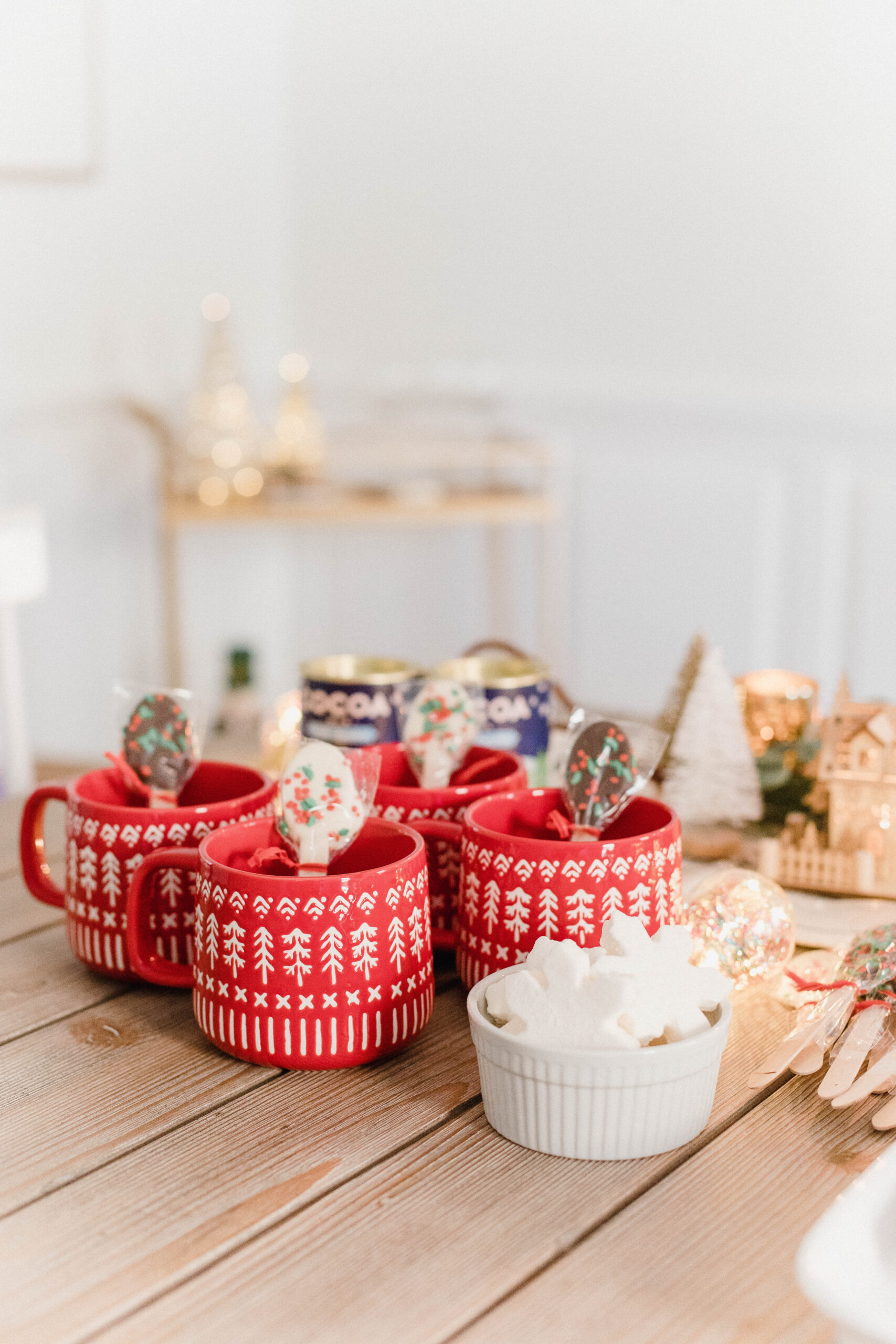 https://laurenmcbrideblog.com/wp-content/uploads/2020/11/Hot-Cocoa-Bar-7-scaled.jpg