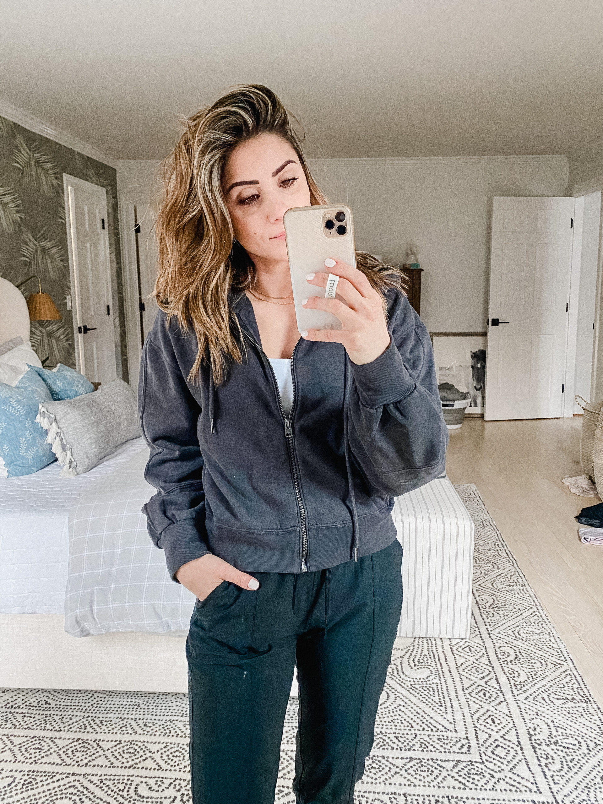 Longing for spring weather and spring clothing finds? Connecticut blogger Lauren McBride is sharing her Abercrombie Spring Finds Try-on here!