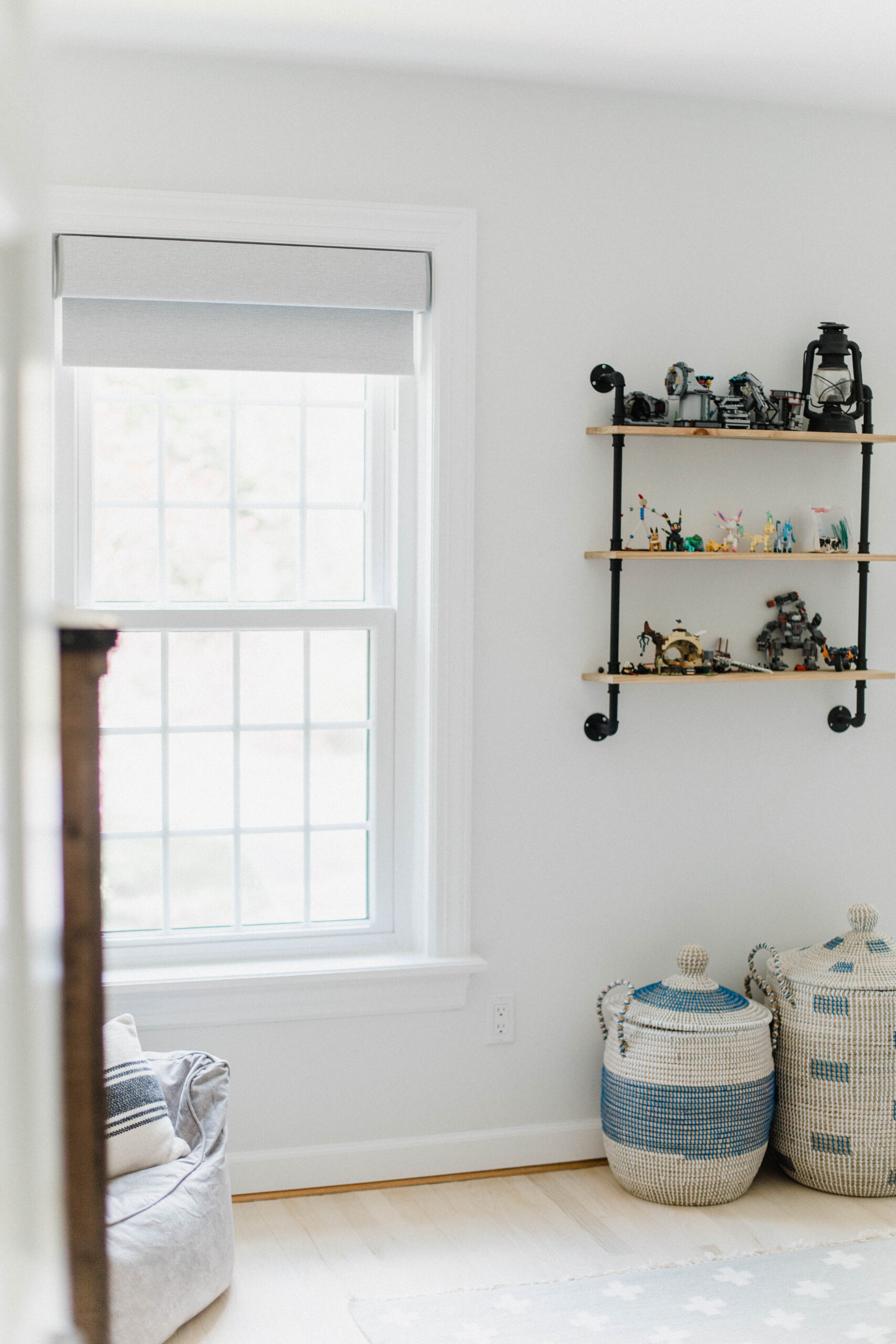 Looking for motorized shades for your home? Connecticut life and style blogger Lauren McBride shares Serena Smart Shades.