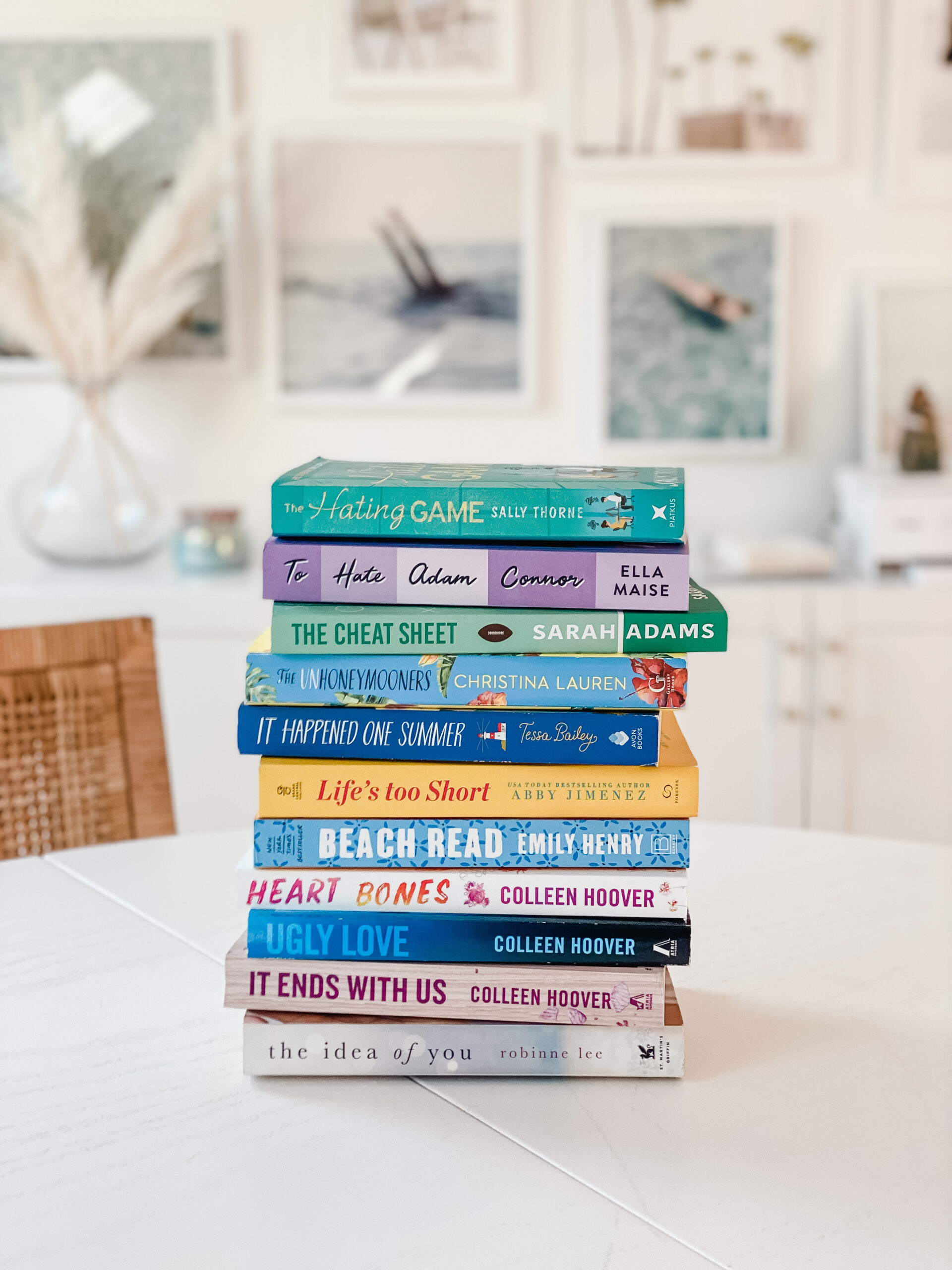 Connecticut life and style blogger Lauren McBride shares her top 12 books for 2021 including rom-coms, sports romance, and Colleen Hoover.