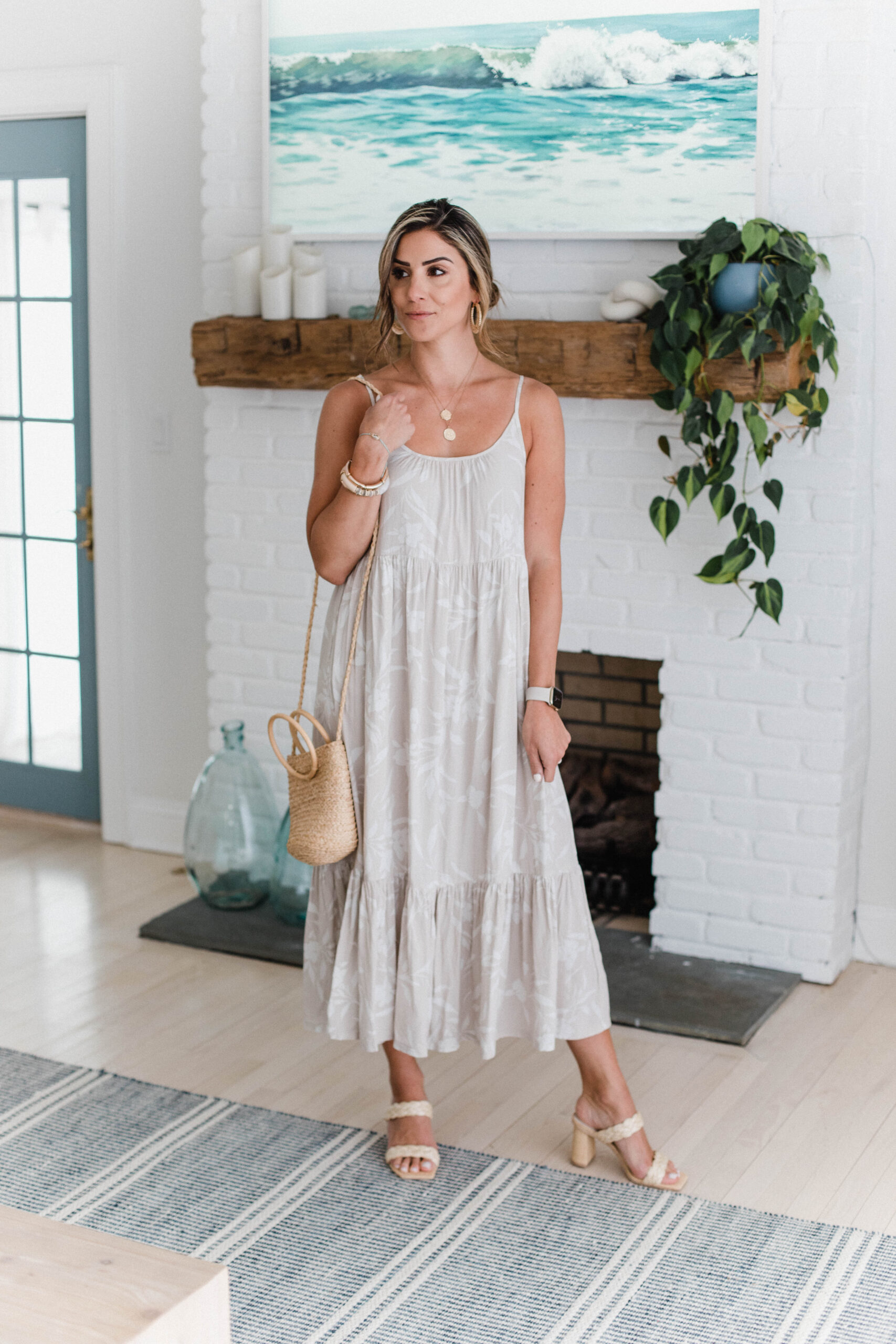 Connecticut life and style blogger Lauren McBride shares seven spring dresses perfect for spring events or vacation.