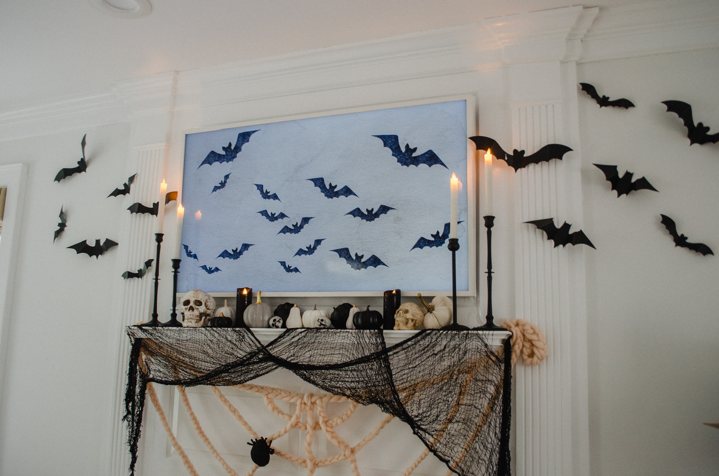 Connecticut life and style blogger Lauren McBride shares her Halloween Inspired Mantle just in time for spooky season.