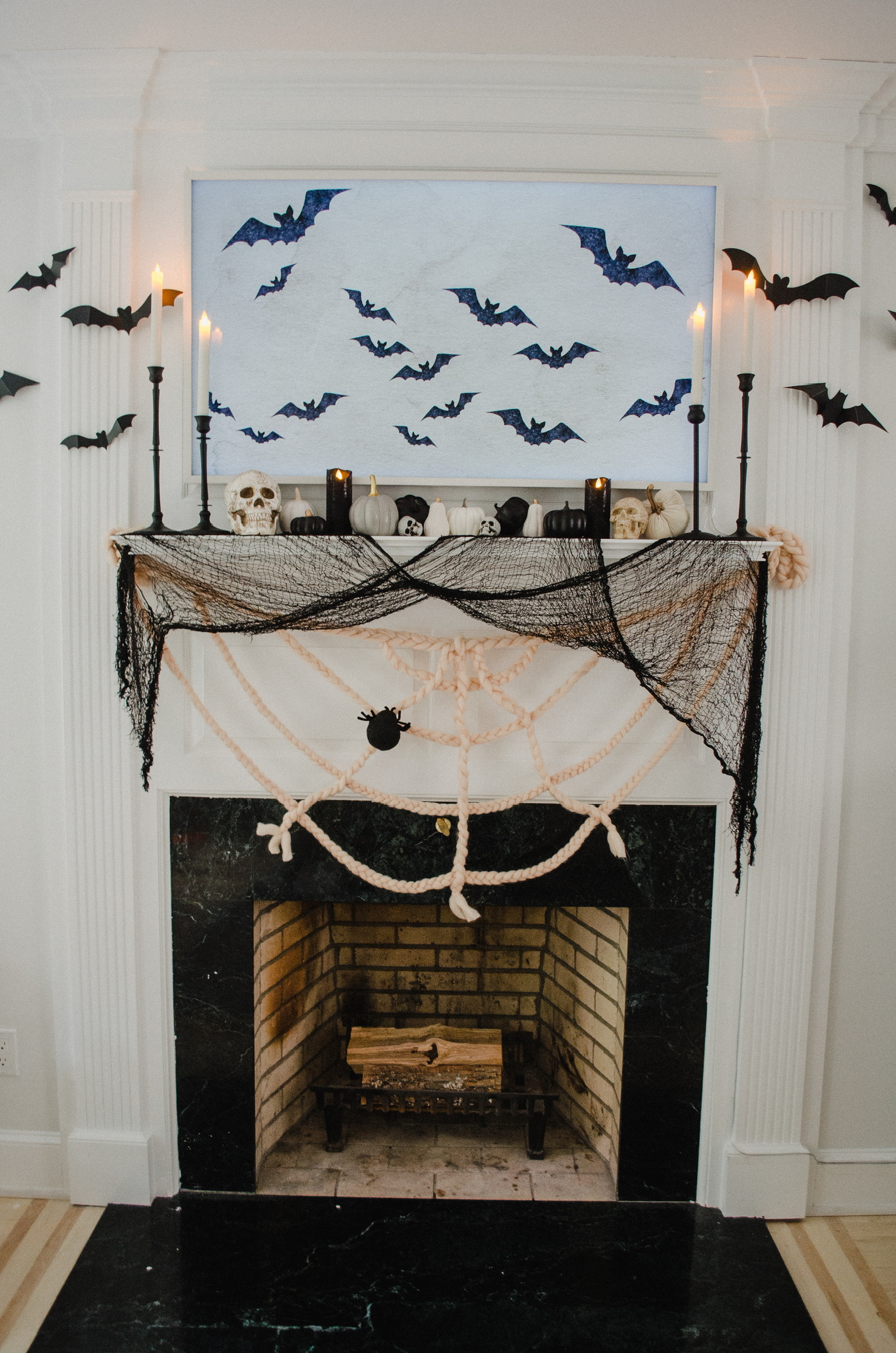 Connecticut life and style blogger Lauren McBride shares her Halloween Inspired Mantle just in time for spooky season.