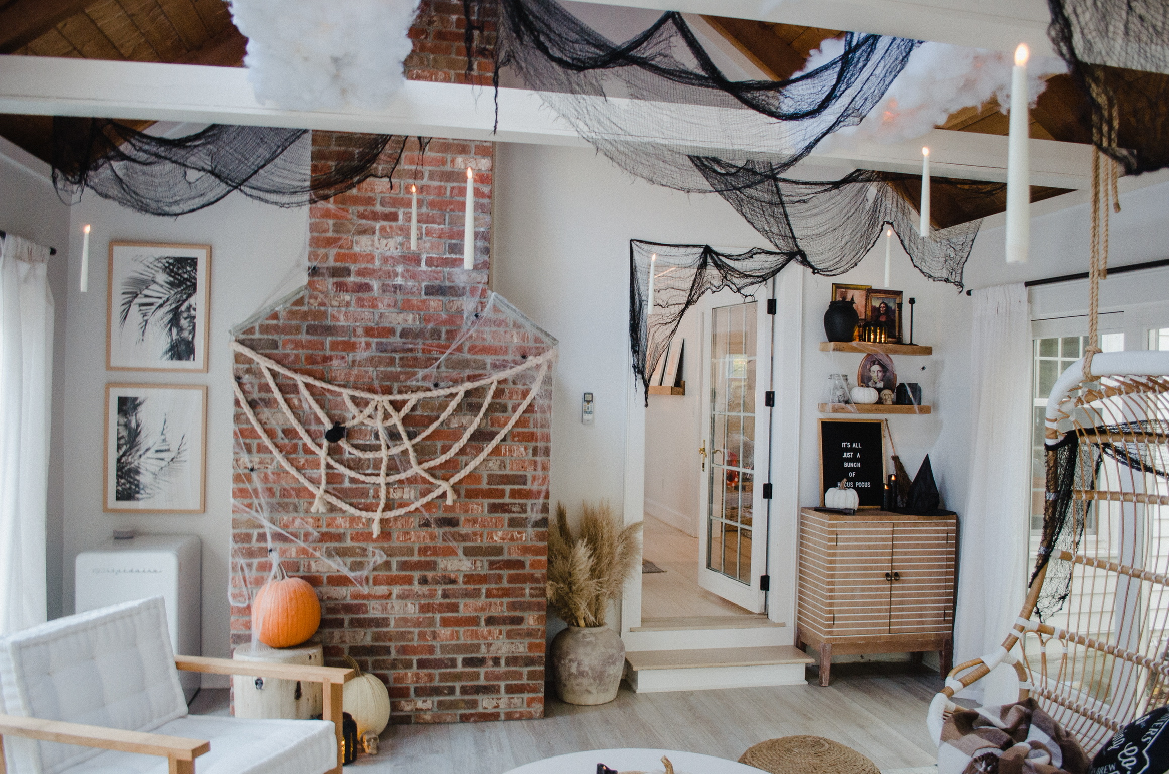 Connecticut life and style blogger Lauren McBride shares Halloween Party Decor Ideas, including Harry Potty themed and neutral decor.