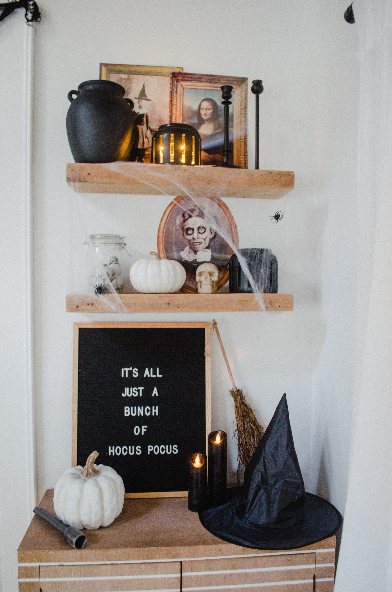 Connecticut life and style blogger Lauren McBride shares Halloween Party Decor Ideas, including Harry Potty themed and neutral decor.