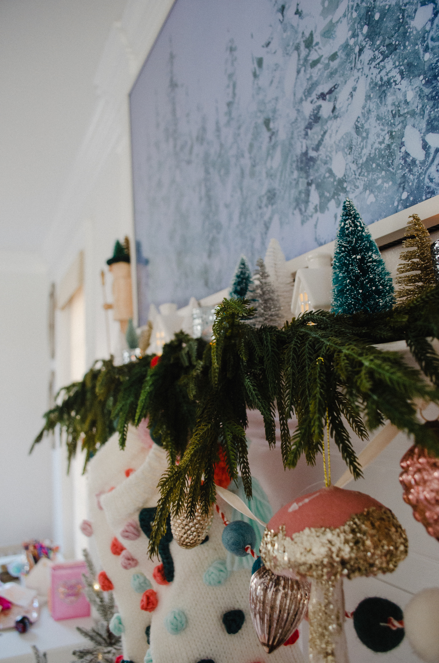 Connecticut life and style blogger and QVC designer Lauren McBride shares a whimsical Christmas mantle display.