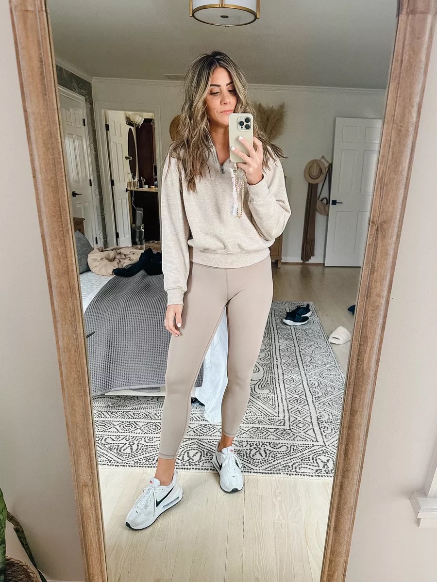 8 Black Leggings Outfits Lauren McBride