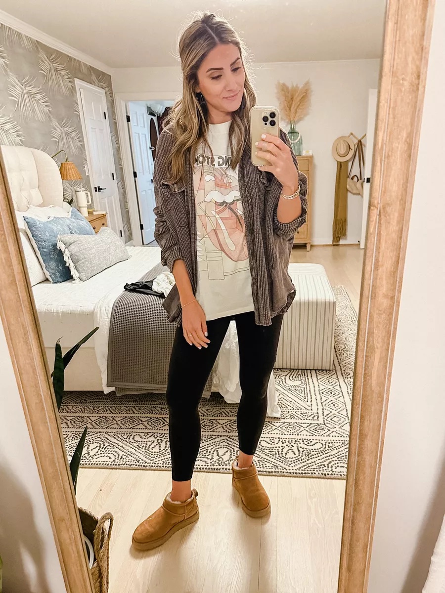 8 Black Leggings Outfits - Lauren McBride